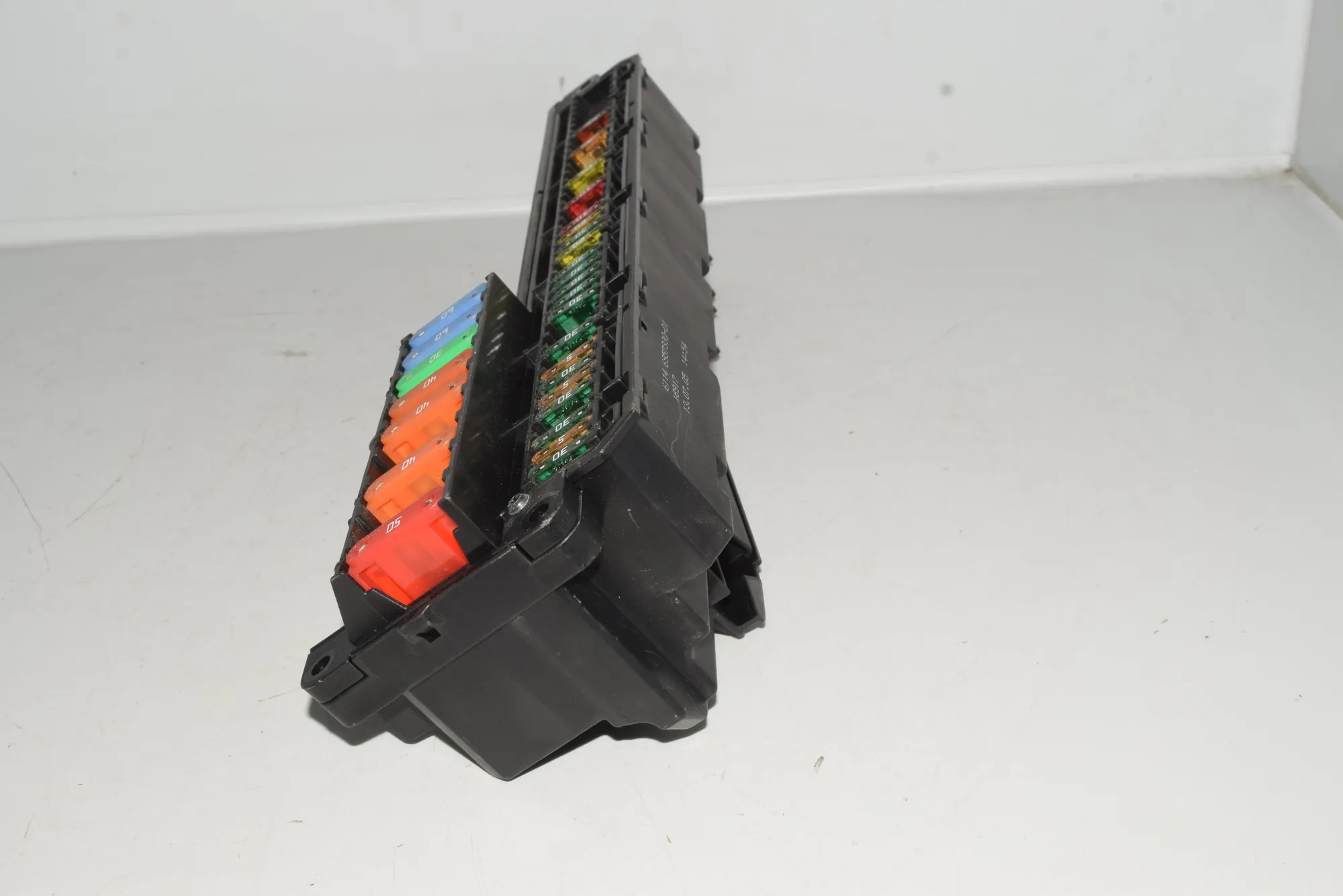 Fuse Box – OEM 6957330 · BMW 5 Touring (E61) 525 i 2005 – 5
