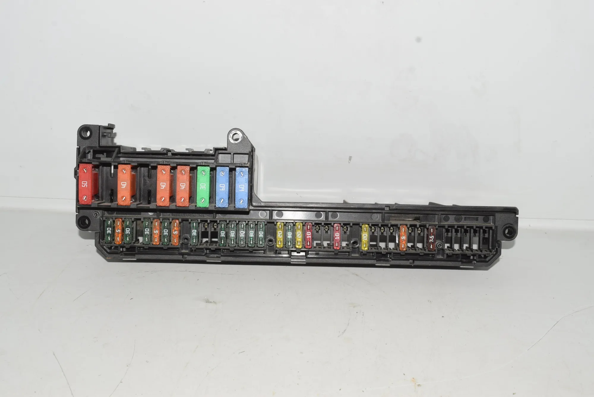 Fuse Box – OEM 6957330 · BMW 5 Touring (E61) 525 i 2005
