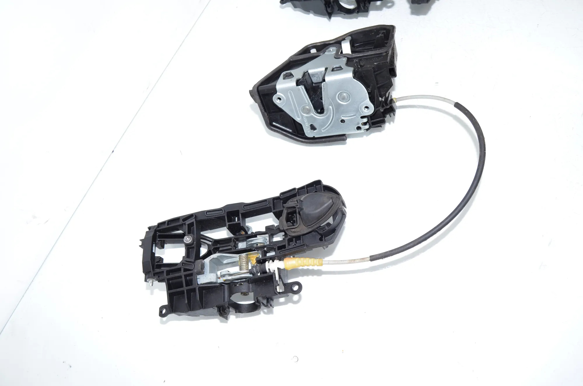 Front Left Door Lock – OEM 7229461 · BMW 5 Touring (F11) 530 d 2012 – 2