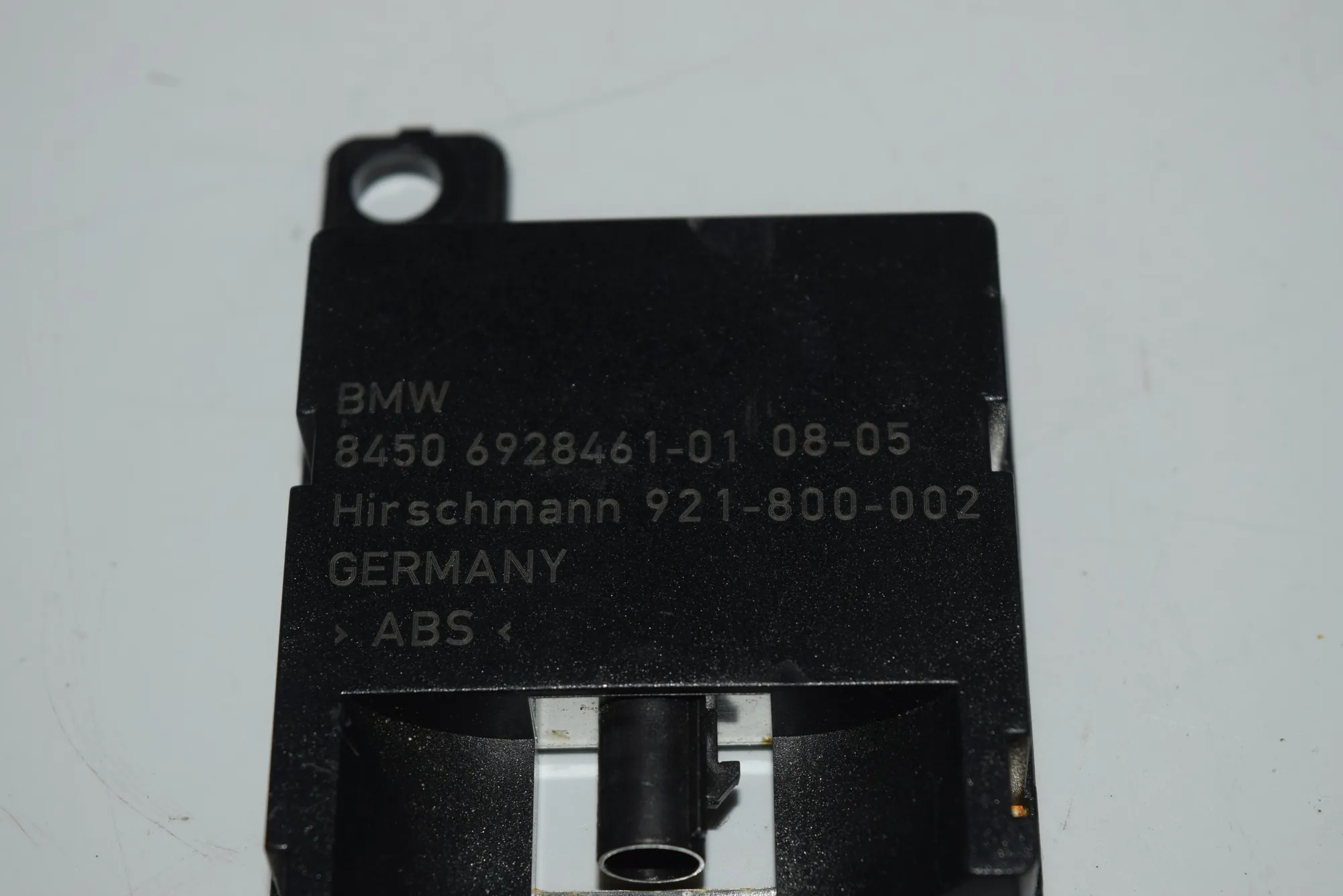 Antenna – OEM 6928461 · BMW 5 Touring (E61) 525 i 2005 – 4