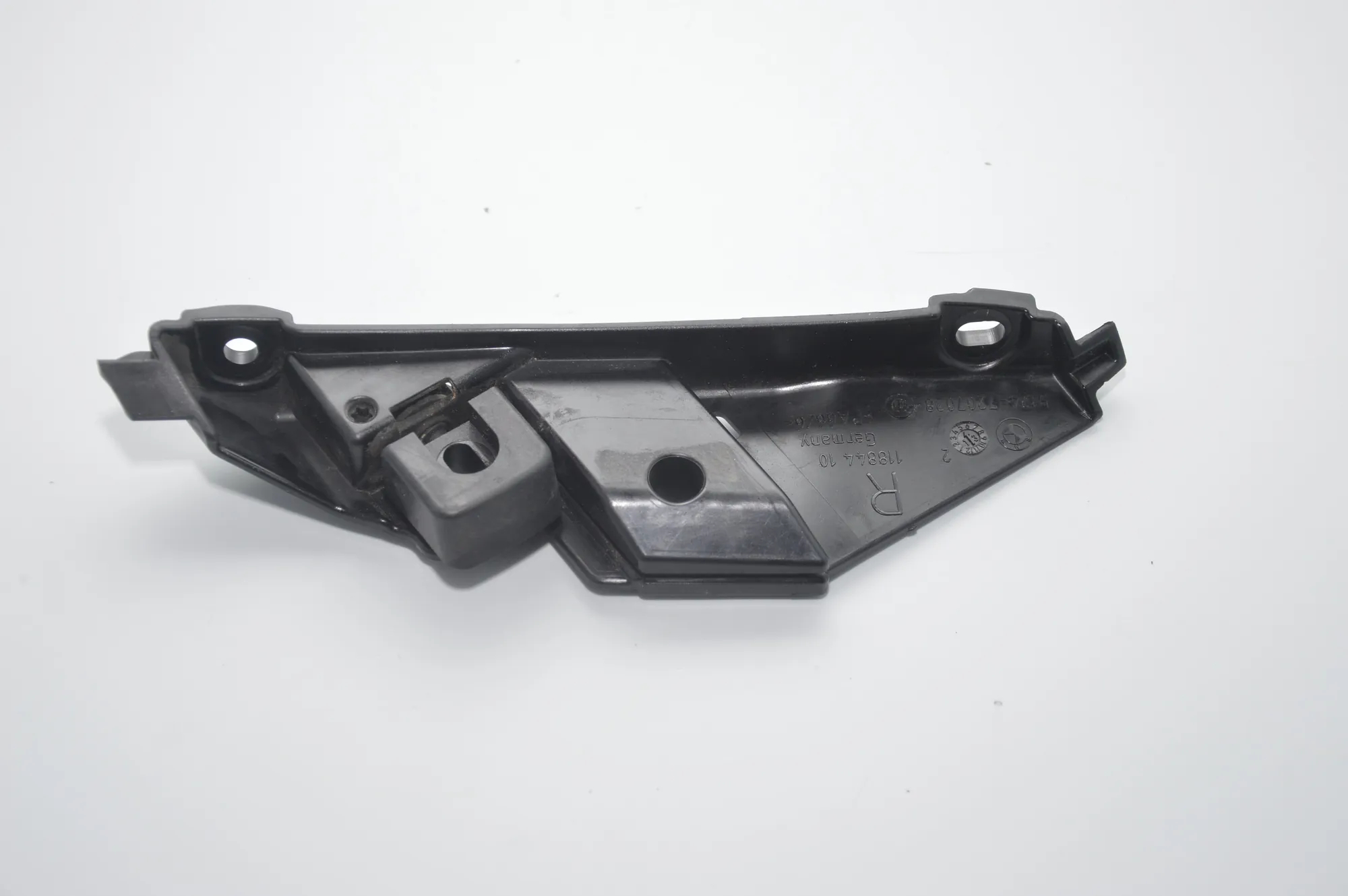 Other Body Parts – OEM 7207028 · BMW 5 Touring (F11) 520 d 2013 – 2