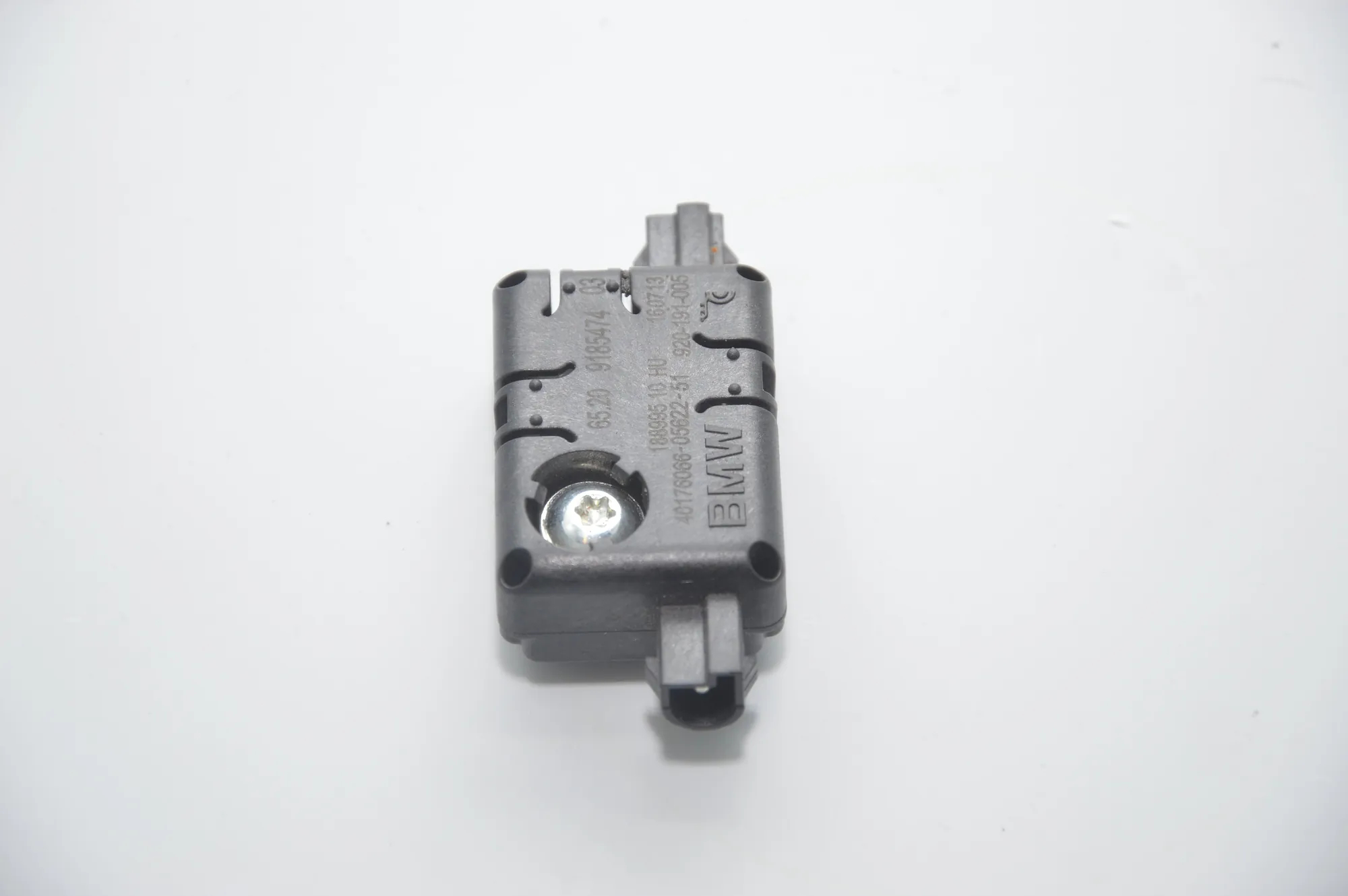 Antenna – OEM 9185474 · BMW 5 Touring (F11) 520 d 2013 – 2