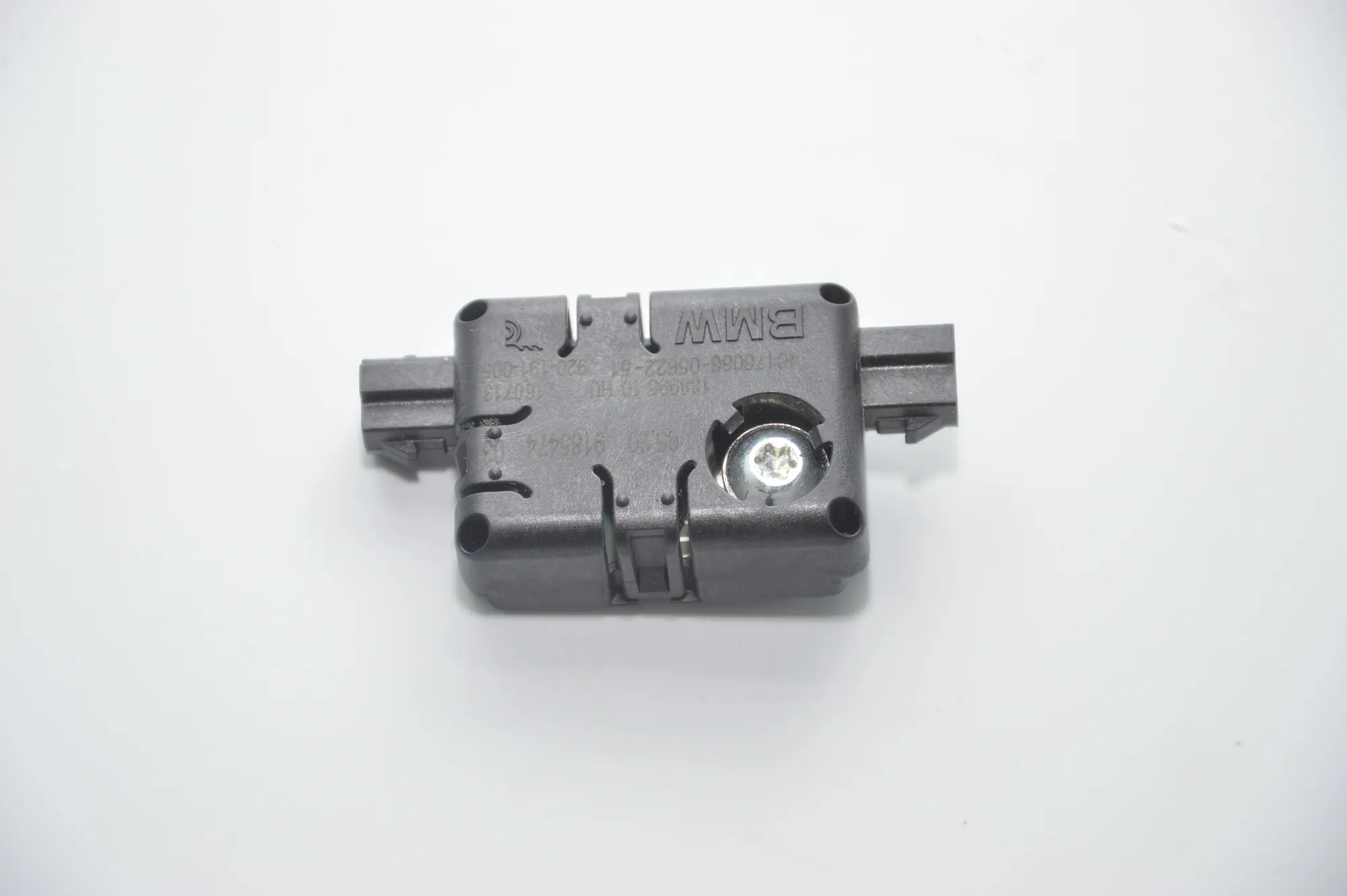 Antenna – OEM 9185474 · BMW 5 Touring (F11) 520 d 2013 – 3