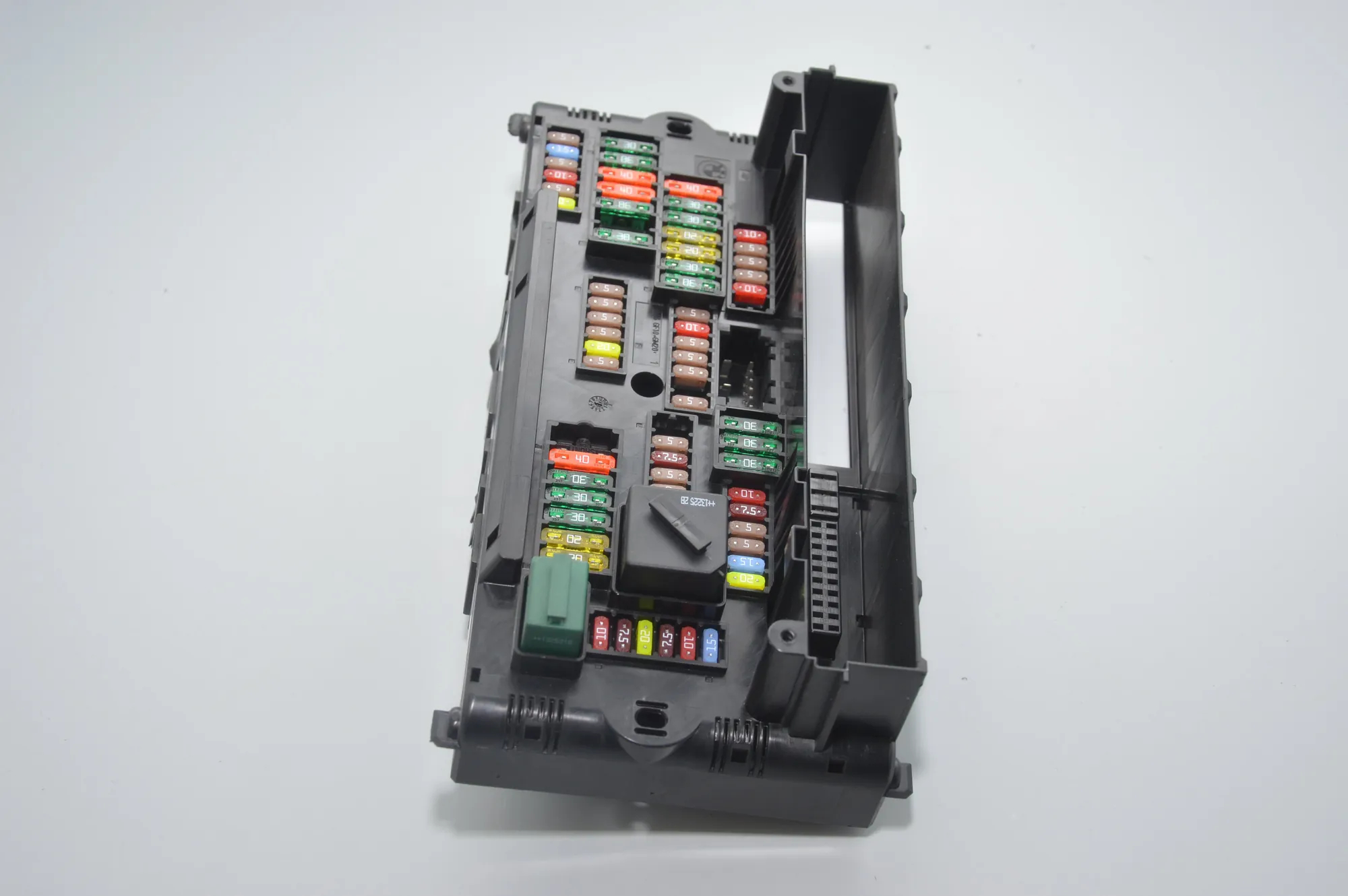 Fuse Box – OEM 9252815 · BMW 5 Touring (F11) 520 d 2013 – 2