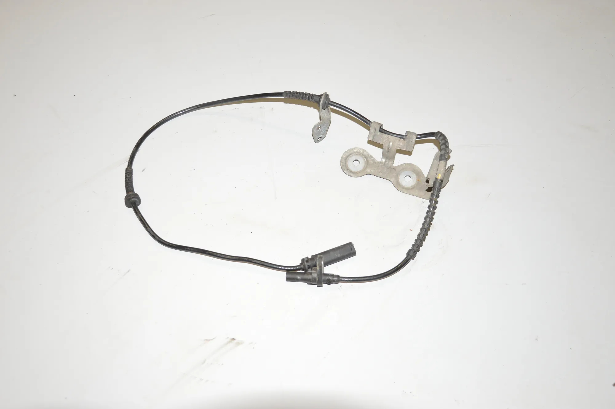 Front Right ABS Sensor – OEM 6853859 · BMW 5 Touring (F11) 520 d 2013 – 2