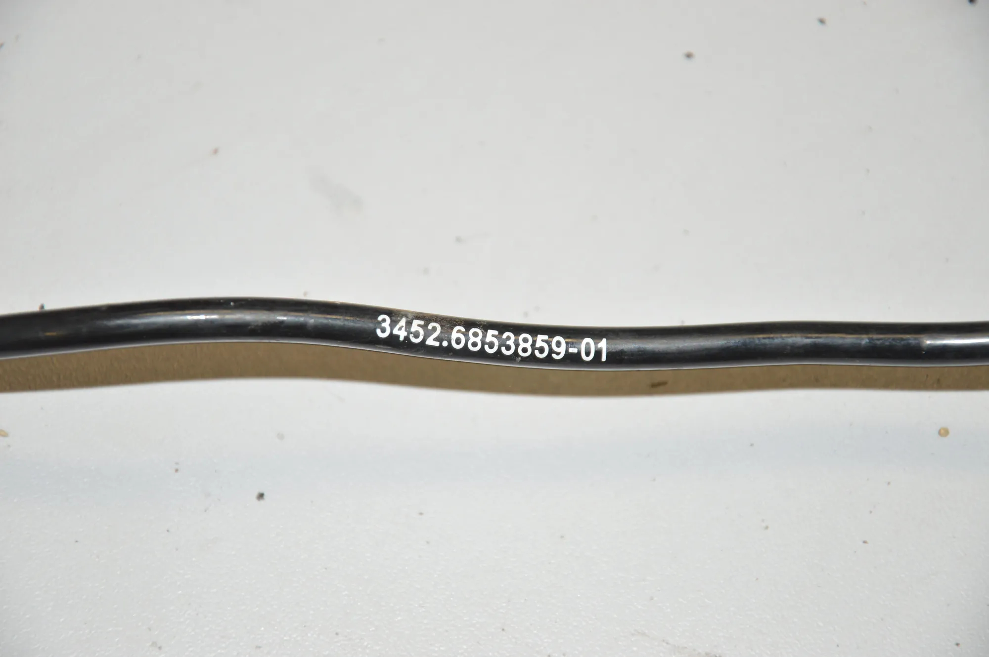 Front Left ABS Sensor – OEM 6853859 · BMW 5 Touring (F11) 520 d 2013 – 3