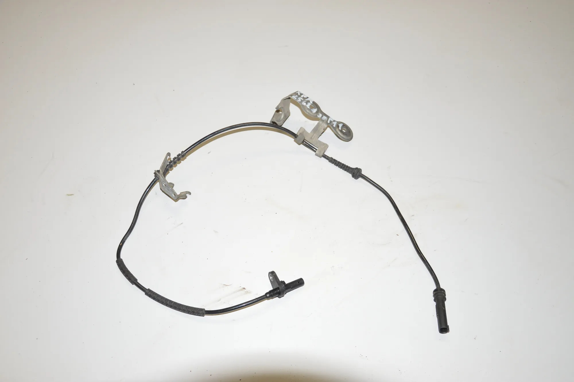 Front Left ABS Sensor – OEM 6853859 · BMW 5 Touring (F11) 520 d 2013