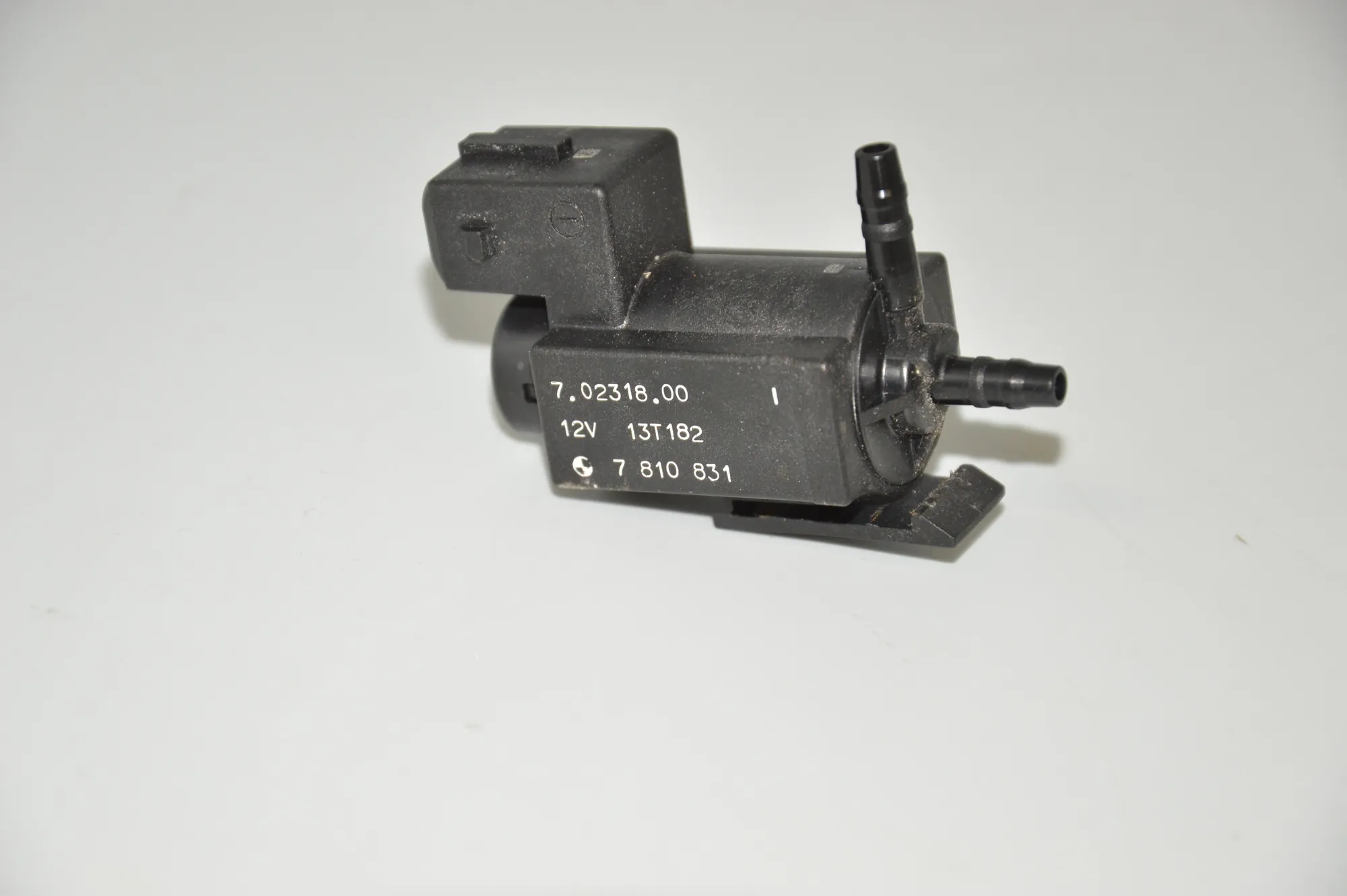 Solenoid Valve – OEM 7810831 · BMW 5 Touring (F11) 520 d 2013 – 4