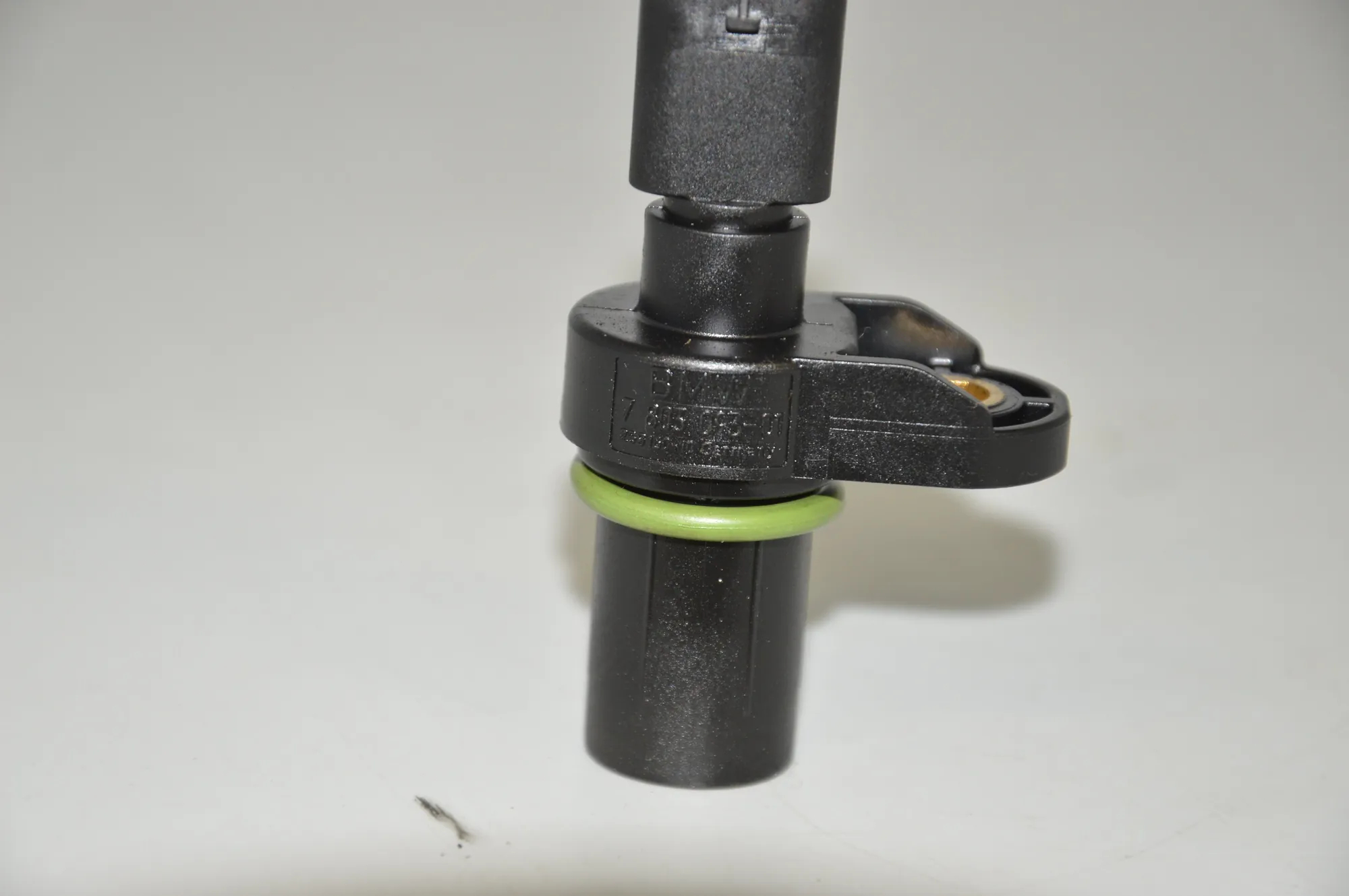 Camshaft Position Sensor – OEM 7803093 · BMW 5 Touring (F11) 520 d 2013 – 3