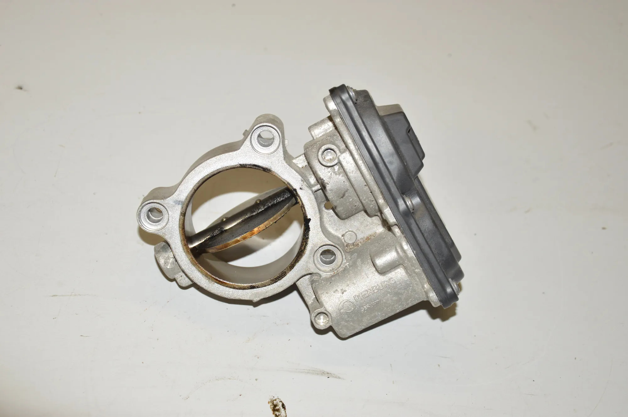 Throttle Body – OEM 7810752 · BMW 5 Touring (F11) 520 d 2013