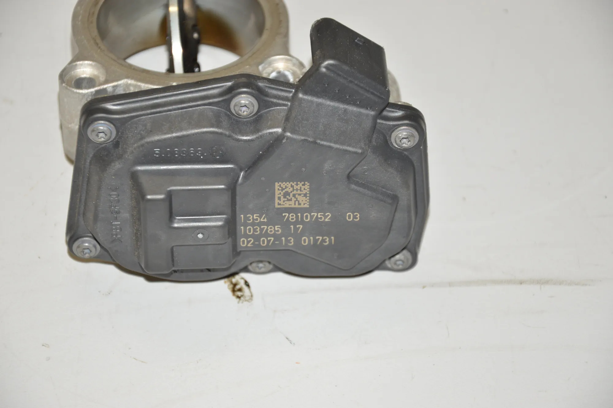 Throttle Body – OEM 7810752 · BMW 5 Touring (F11) 520 d 2013 – 3