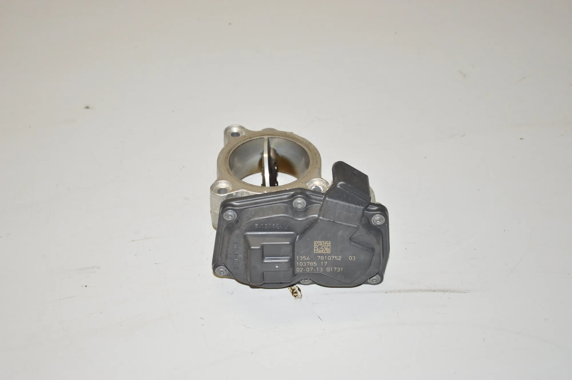 Throttle Body – OEM 7810752 · BMW 5 Touring (F11) 520 d 2013 – 2