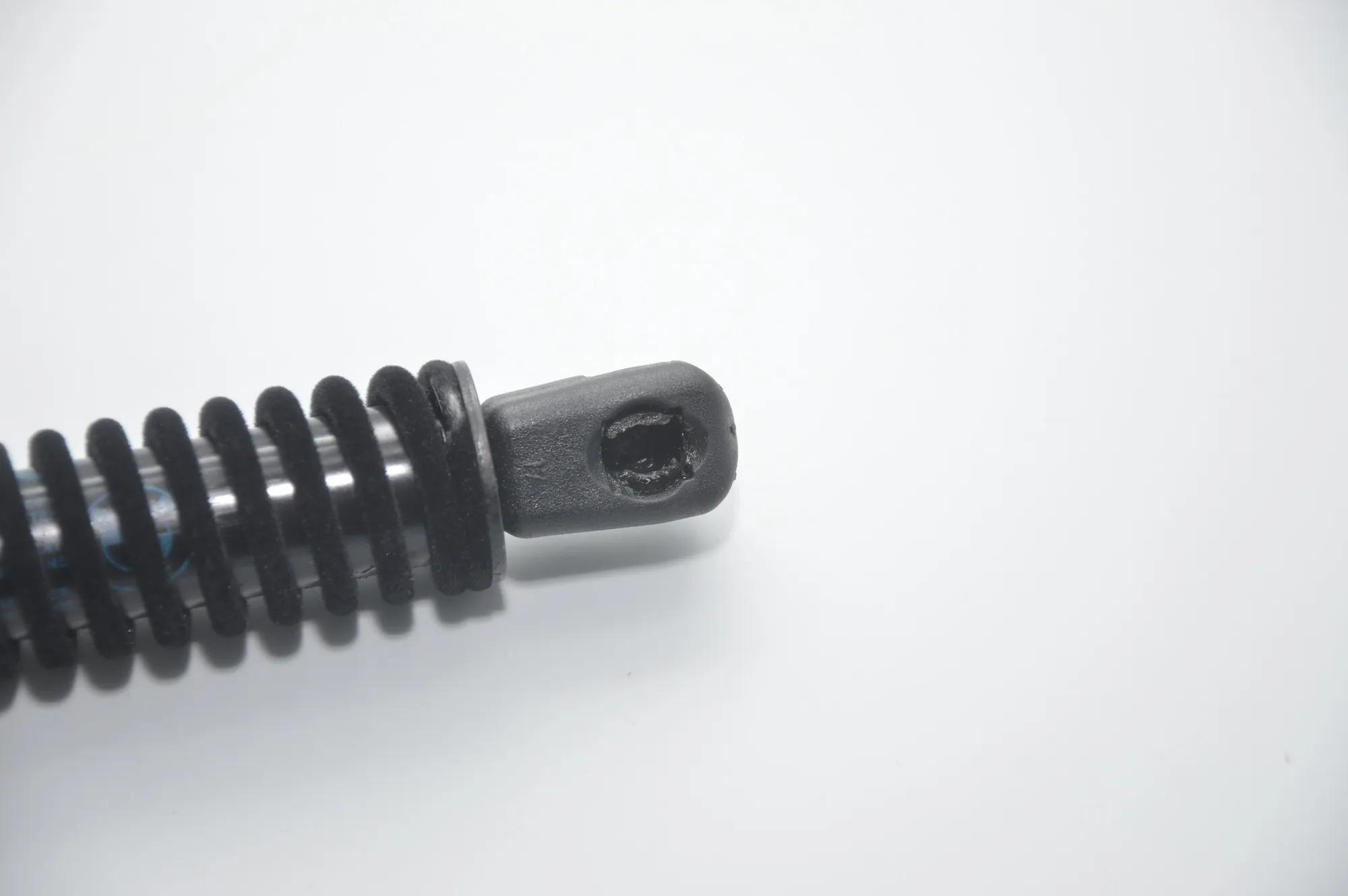 Right Side Tailgate Gas Strut – OEM 7210557 · BMW 5 Touring (F11) 520 d 2013 – 3