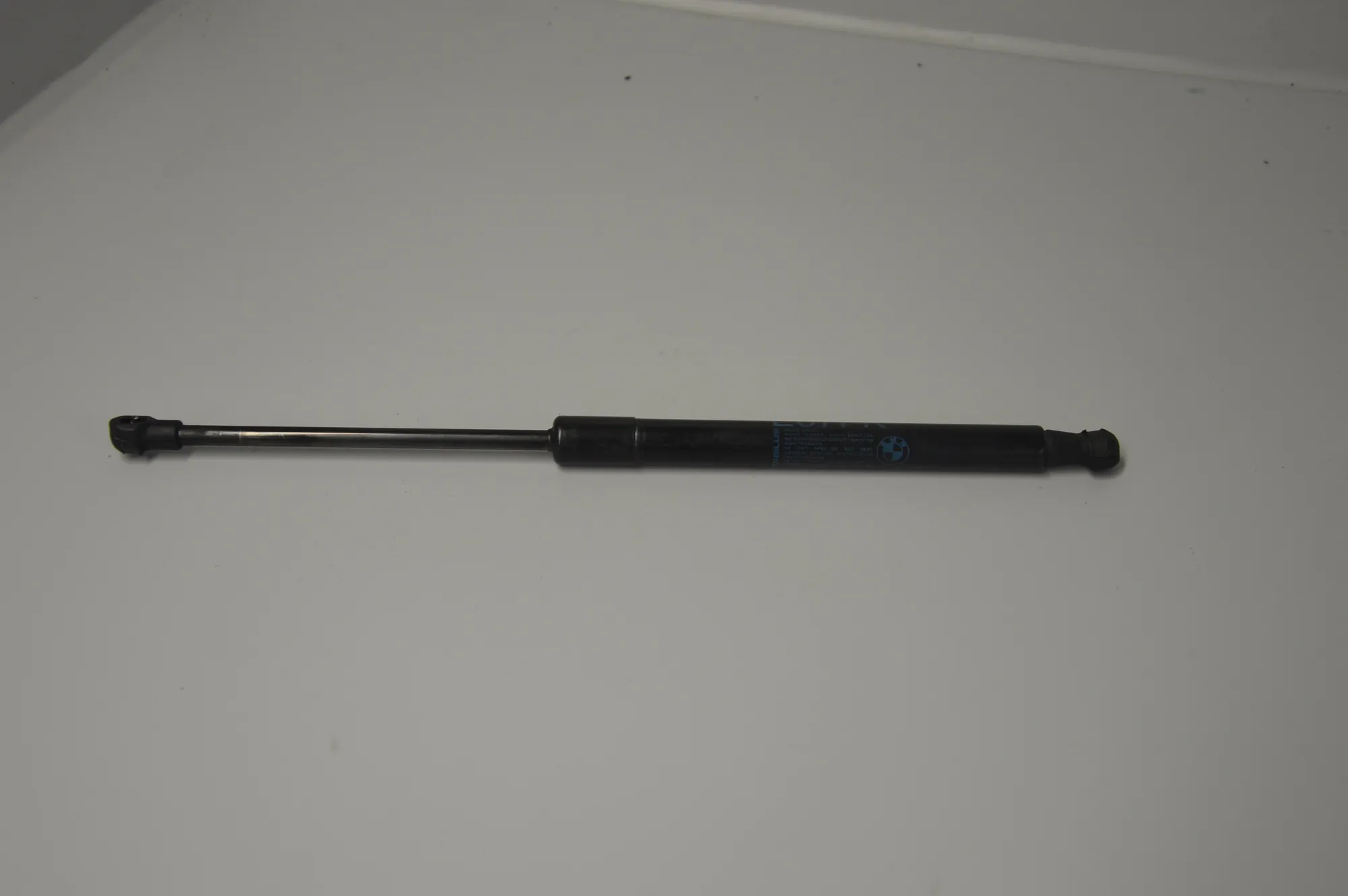 Front Right Bonnet Strut – OEM 7118370 · BMW 1 (E87) 118 d 2010