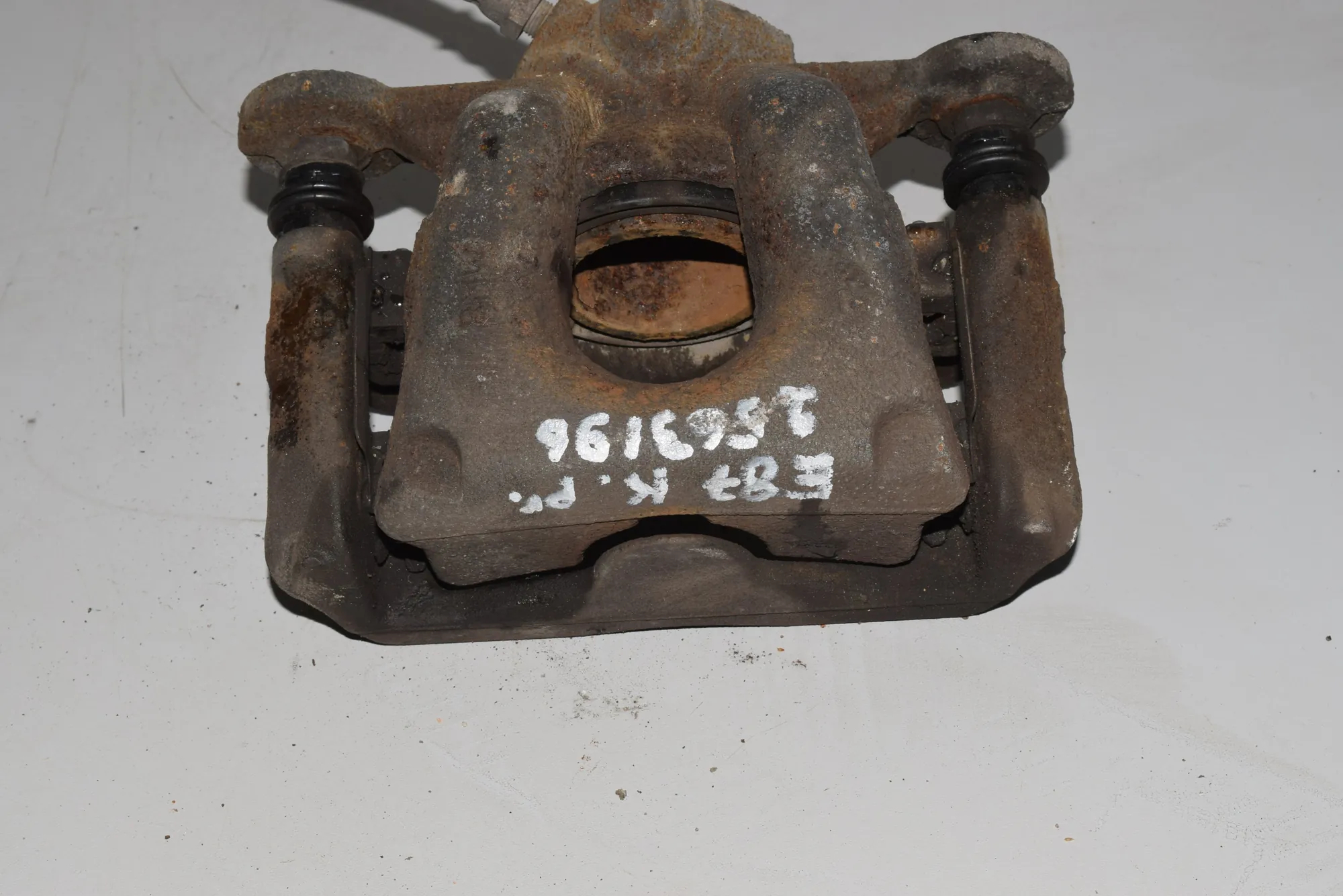 Front Left Brake Caliper · BMW 1 (E87) 118 d 2010