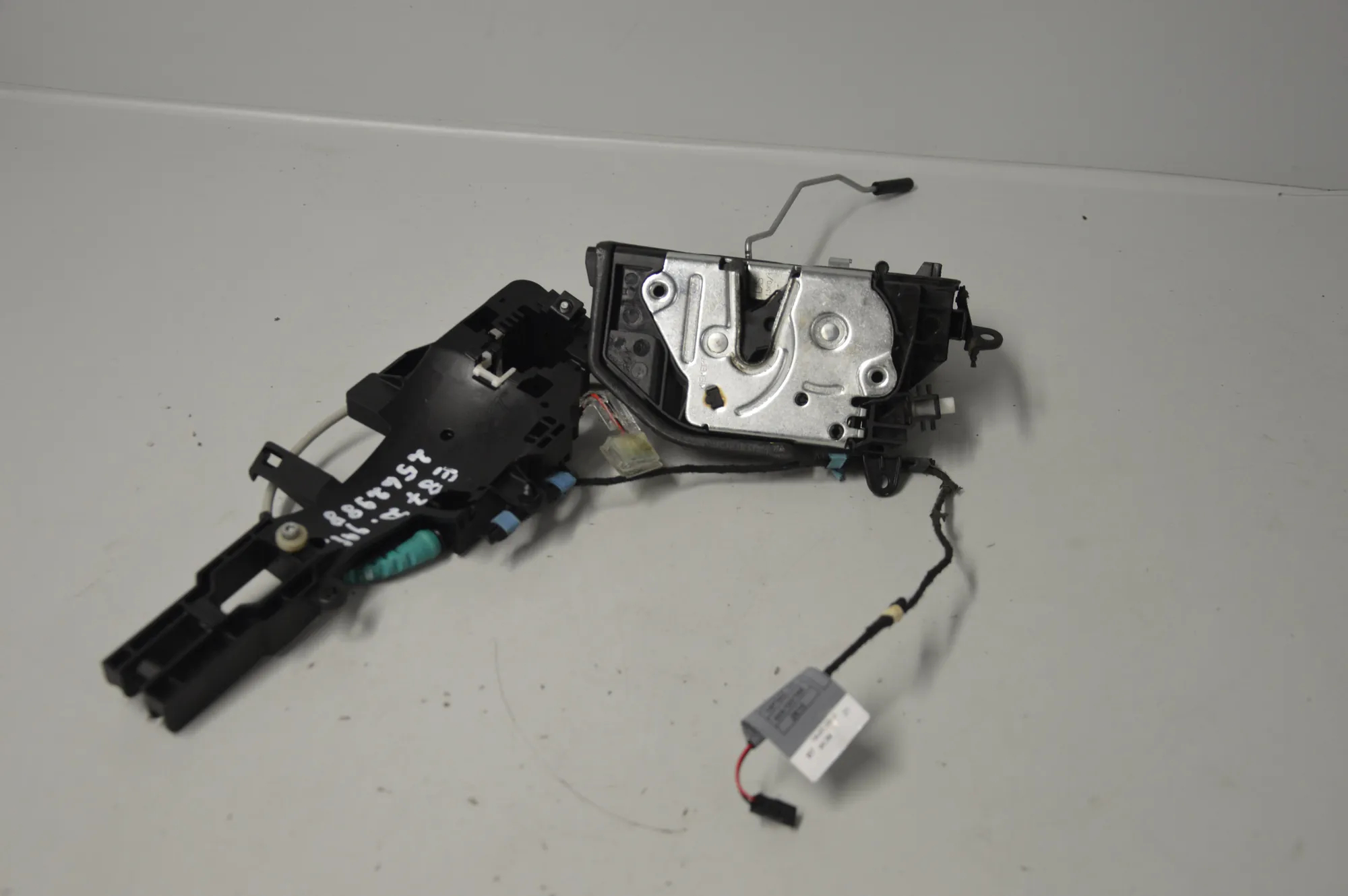 Rear Left Door Lock – OEM 7202147 · BMW 1 (E87) 118 d 2010 – 2