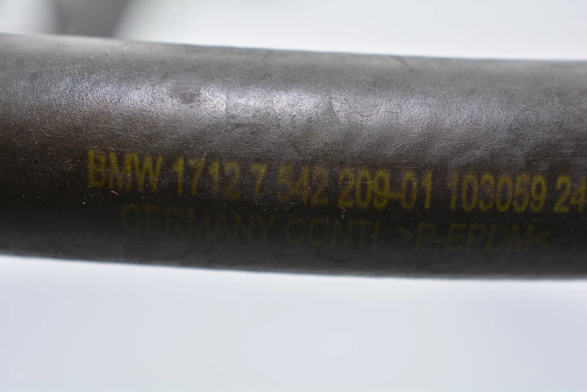 Pipe Hose – OEM 7542209 · BMW 5 (E60) 523 i 2005 – 6