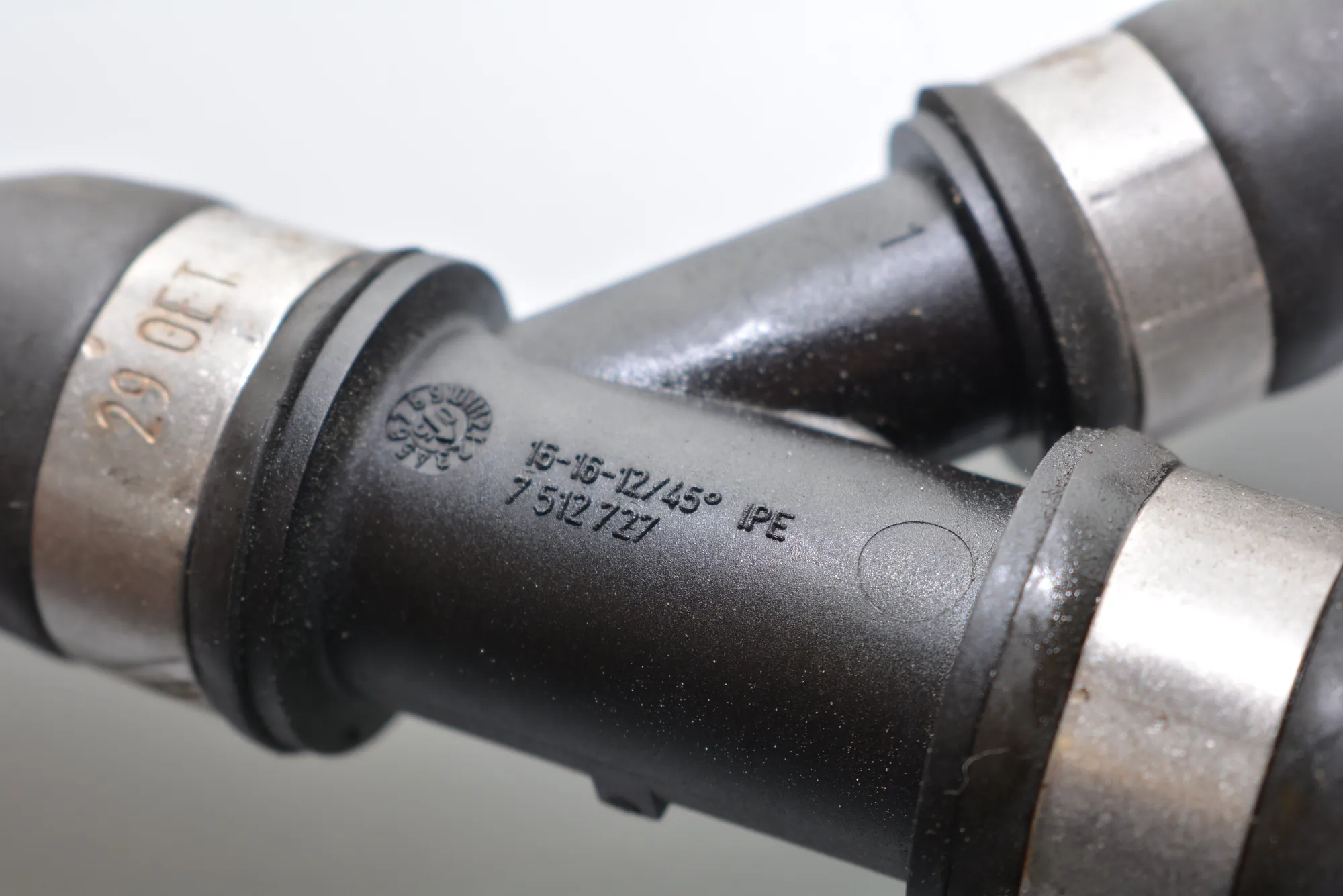 Pipe Hose – OEM 7542209 · BMW 5 (E60) 523 i 2005 – 7