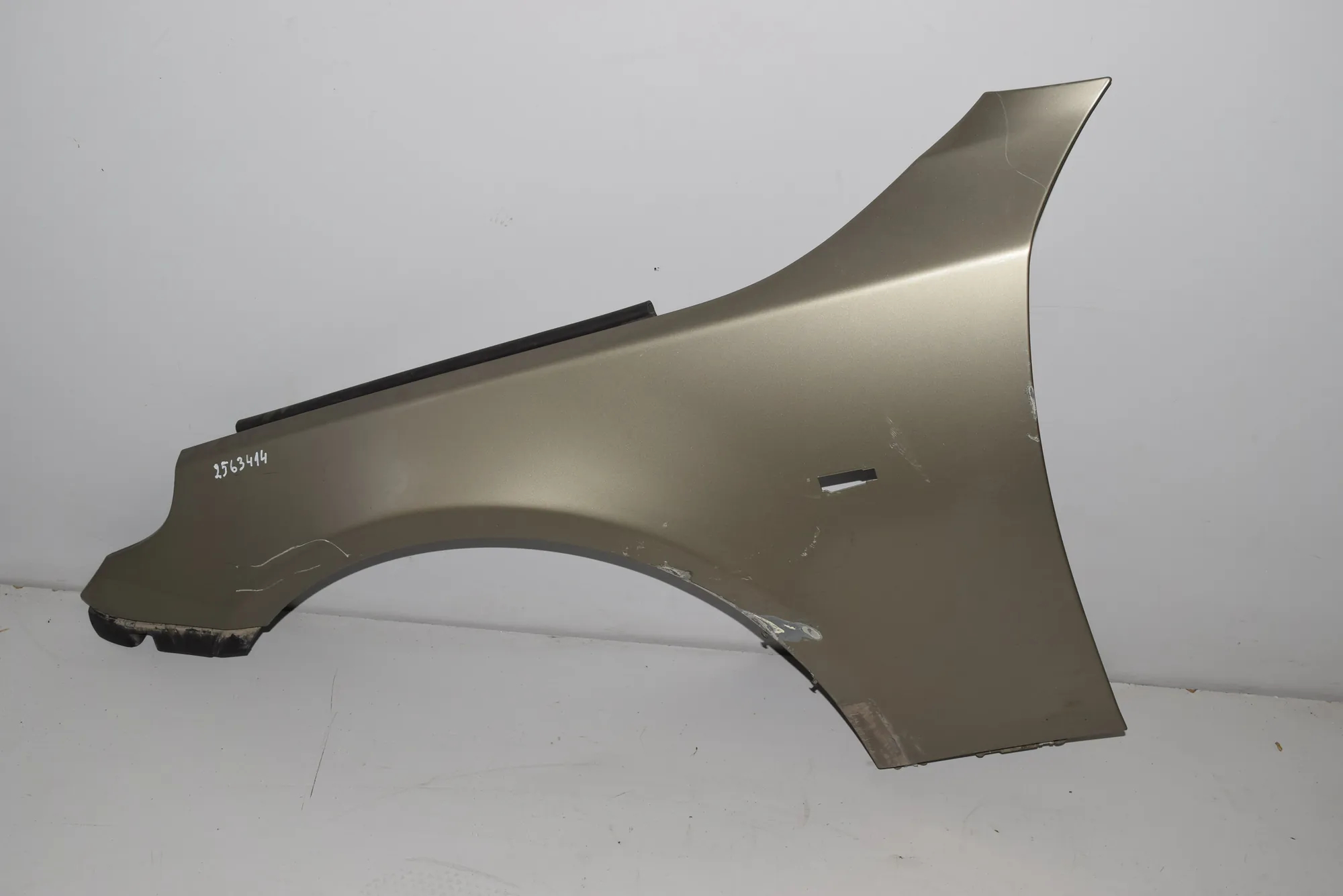 Front Left Fender – OEM NA · BMW 5 (E60) 523 i 2005