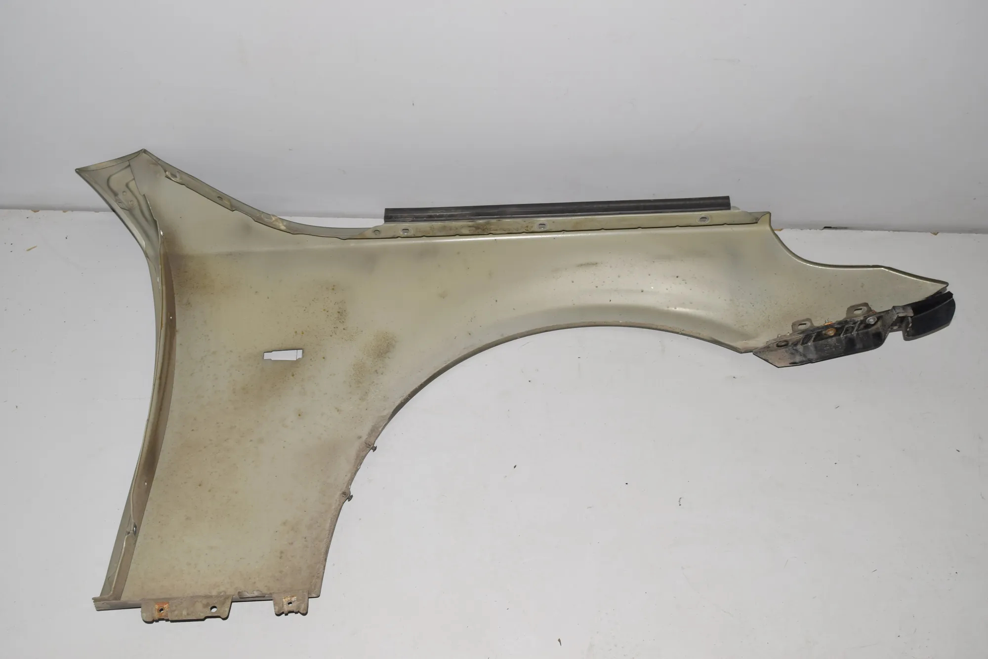 Front Left Fender – OEM NA · BMW 5 (E60) 523 i 2005 – 5