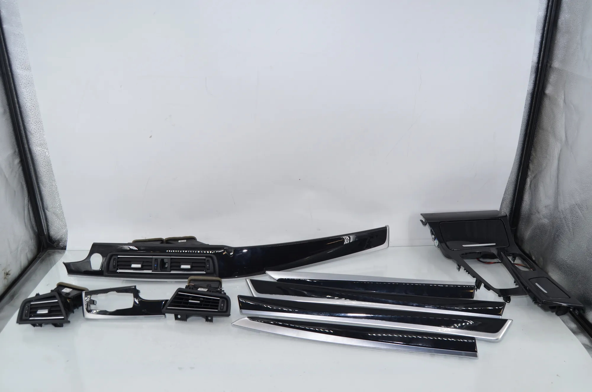 Interior Trim Strips Kit – OEM 9171779 · BMW 5 Touring (F11) 530 d 2012