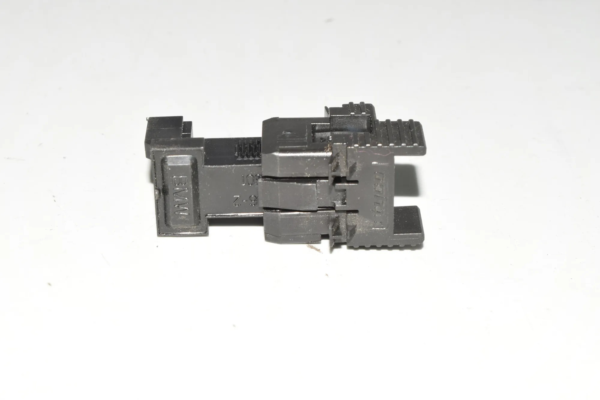 Other Control Units – OEM 6967601 · BMW 3 (E90) 325 d 2010 – 3