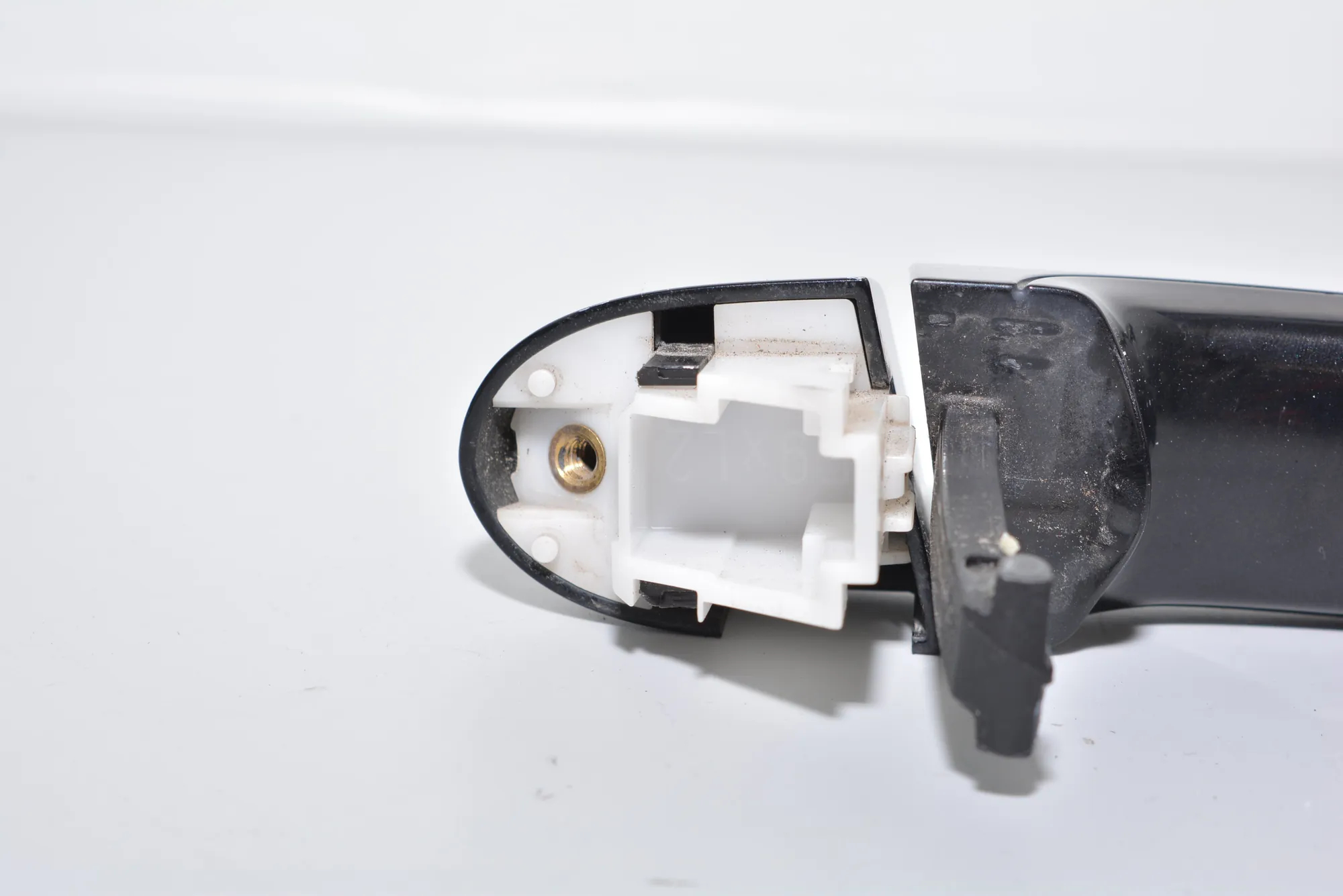 Rear Left Door Exterior Handle – OEM NA · BMW 3 (E90) 325 d 2010 – 2