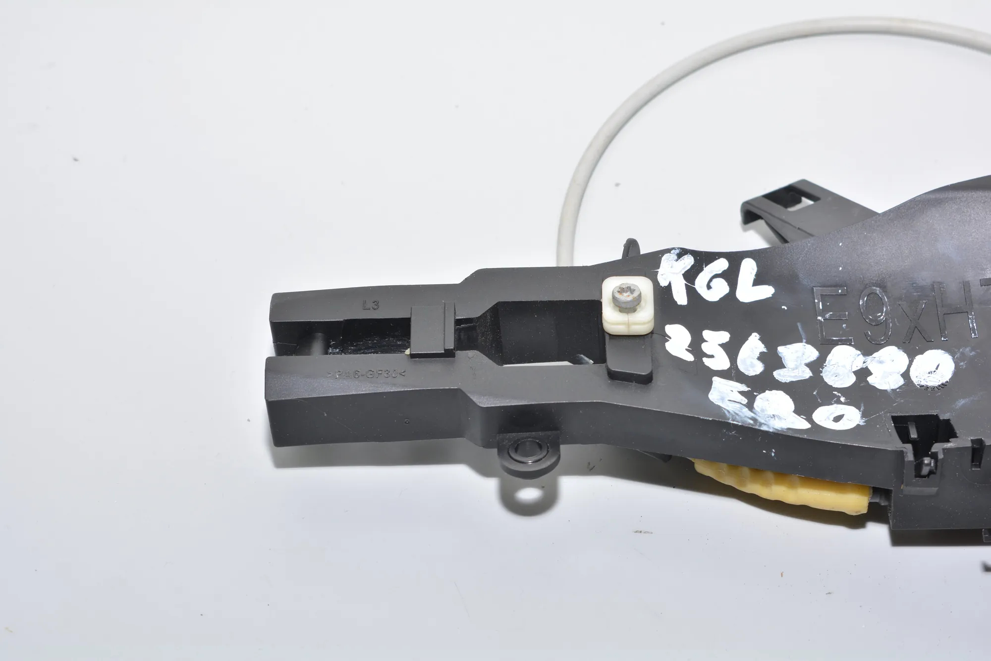 Rear Left Door Interior Handle Frame · BMW 3 (E90) 325 d 2010 – 3