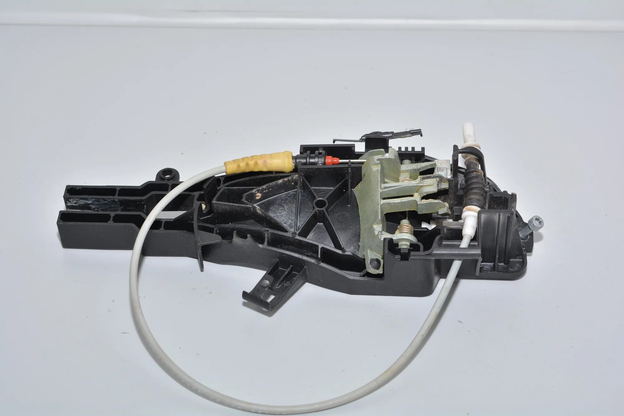 Rear Left Door Interior Handle Frame · BMW 3 (E90) 325 d 2010 – 2