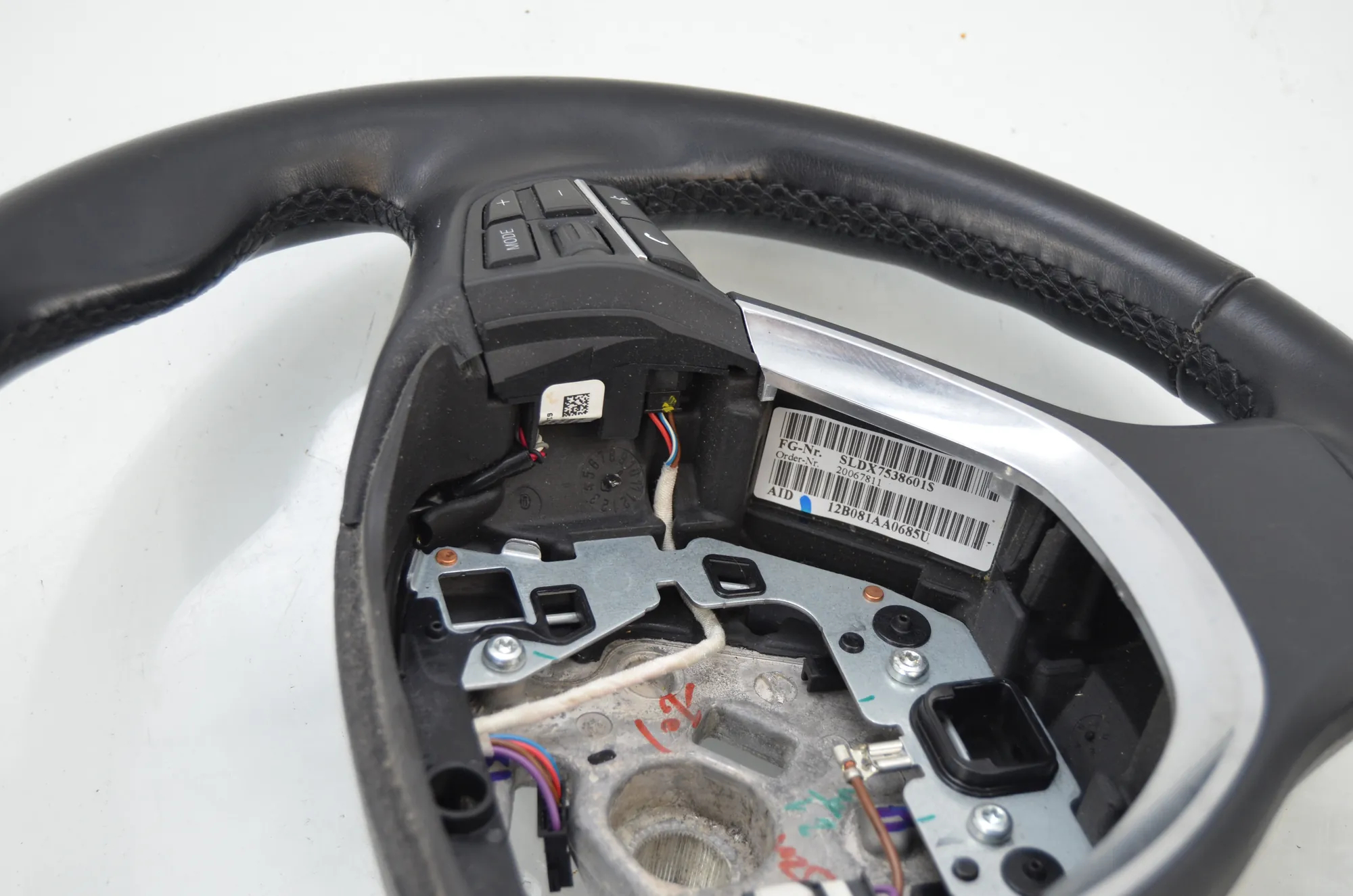 Steering Wheel – OEM 6790891 · BMW 5 Touring (F11) 530 d 2012 – 4