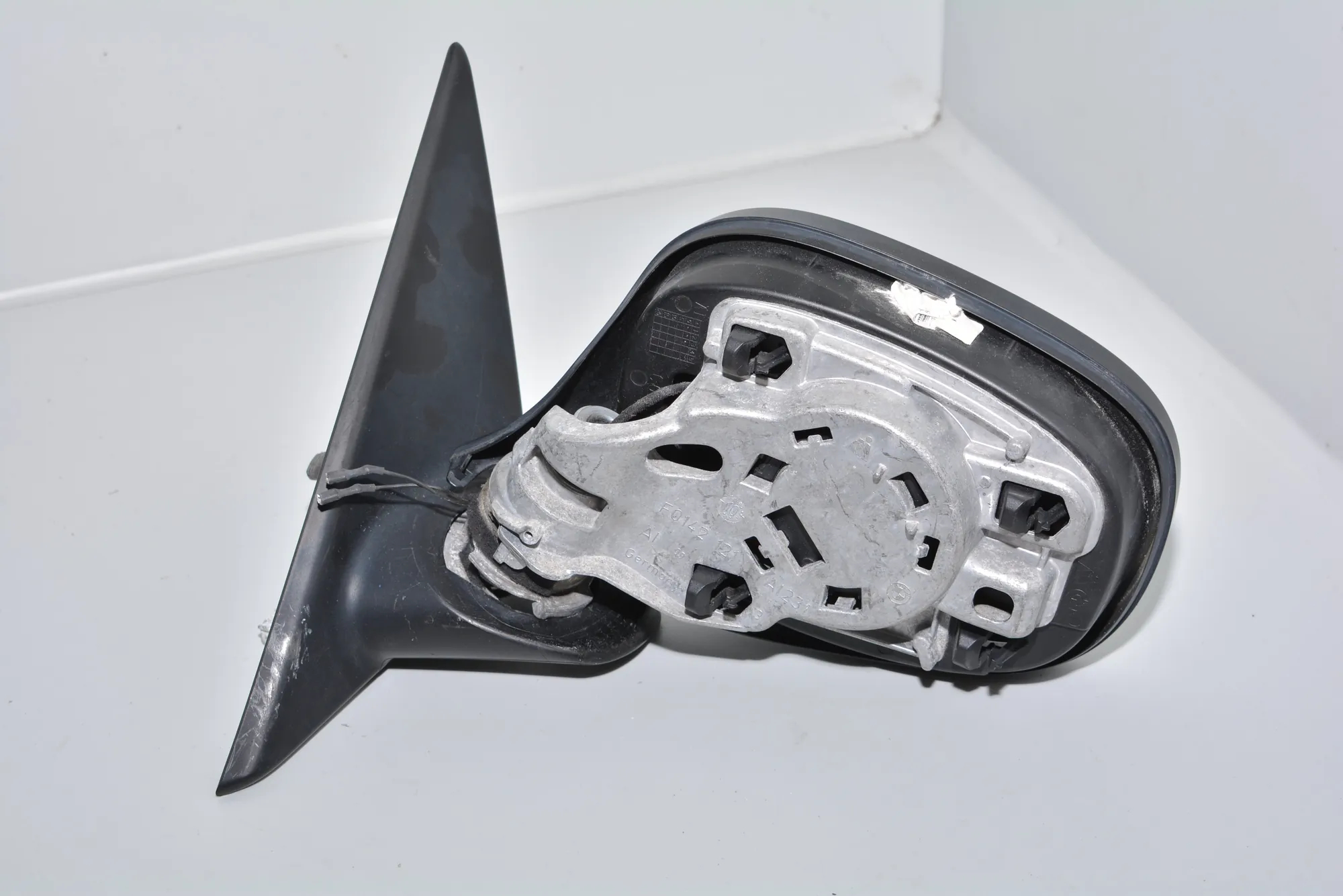 Left Side Wing Mirror – OEM NA · BMW 3 (E90) 325 d 2010