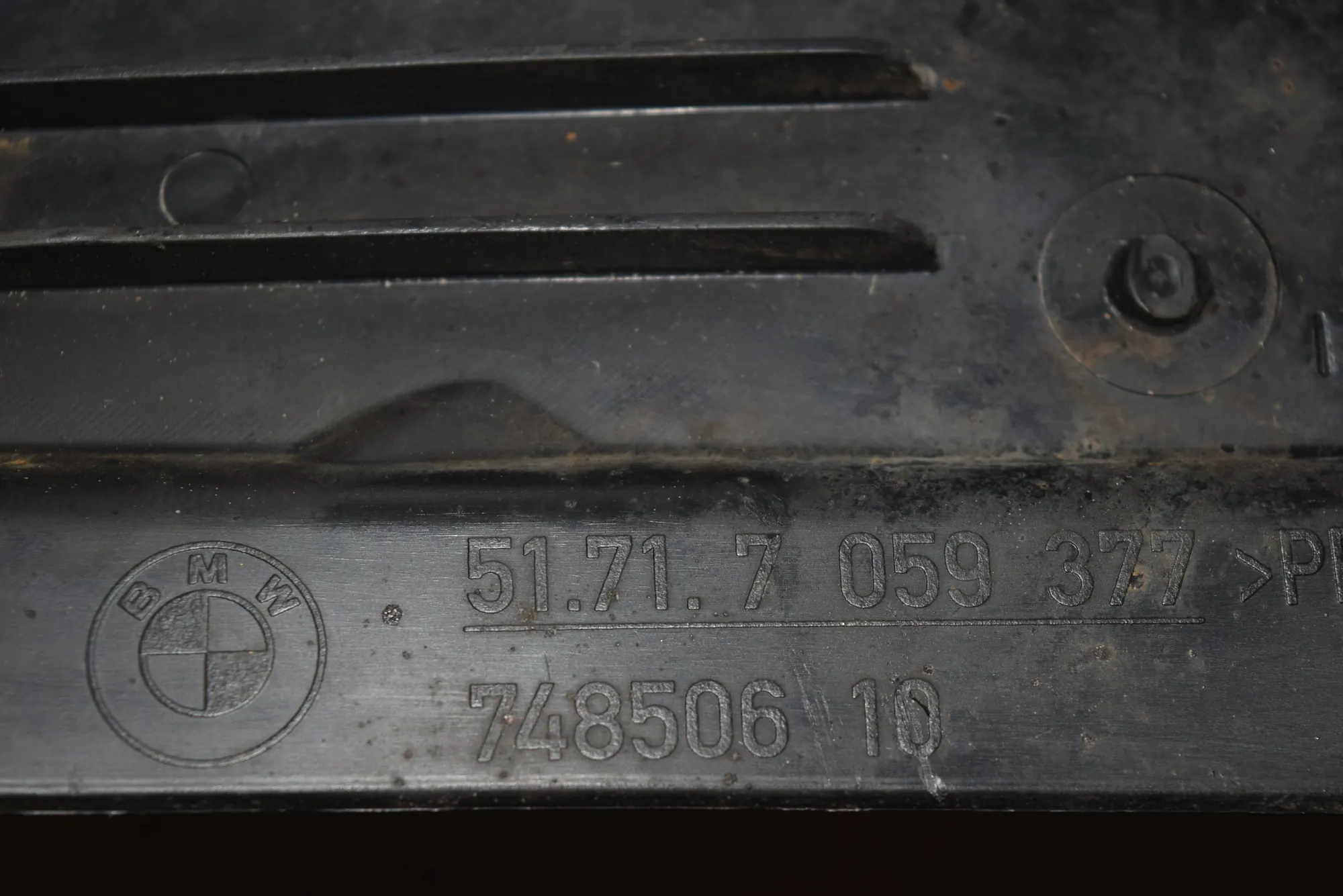 Front Left Arch Liner – OEM 7059377 · BMW 3 (E90) 325 d 2010 – 3