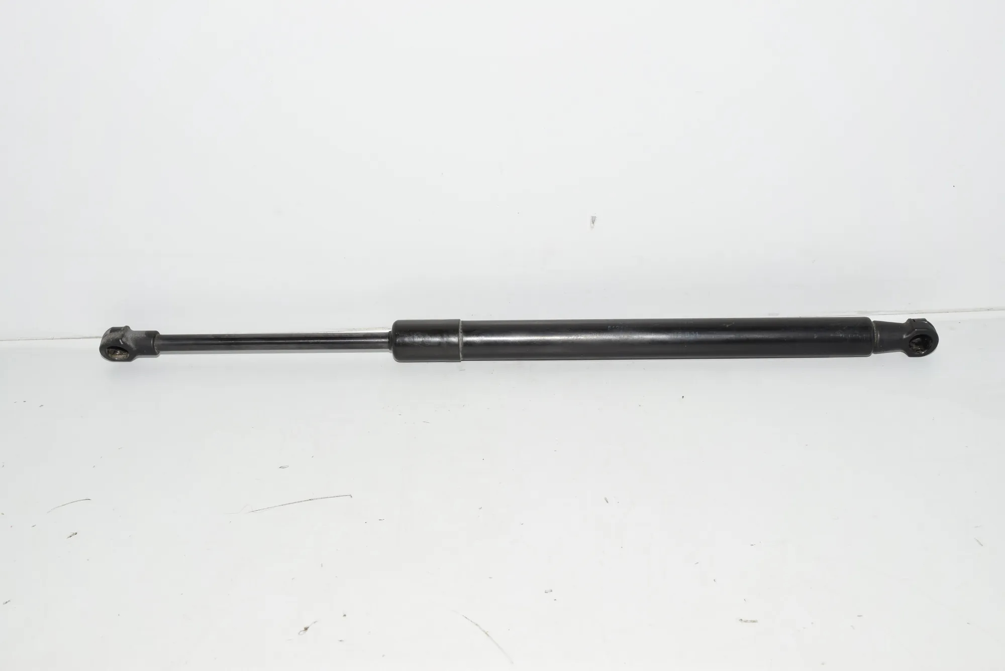 Right Side Tailgate Gas Strut – OEM 7250308 · BMW 3 (E90) 325 d 2010