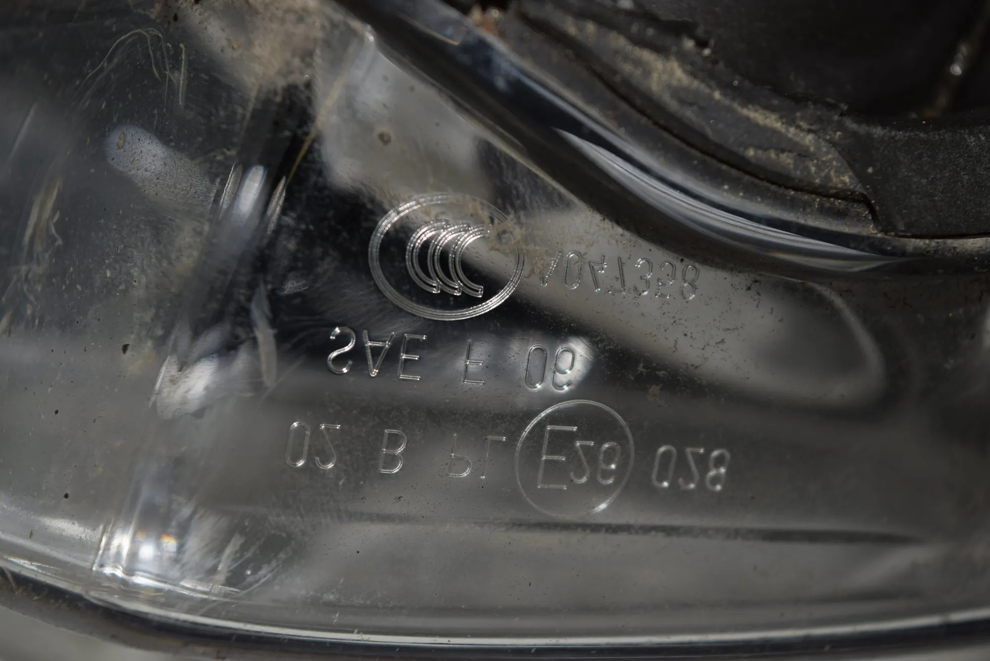 Front Left Fog Light – OEM 170037-01 · BMW 3 (E90) 325 d 2010 – 8