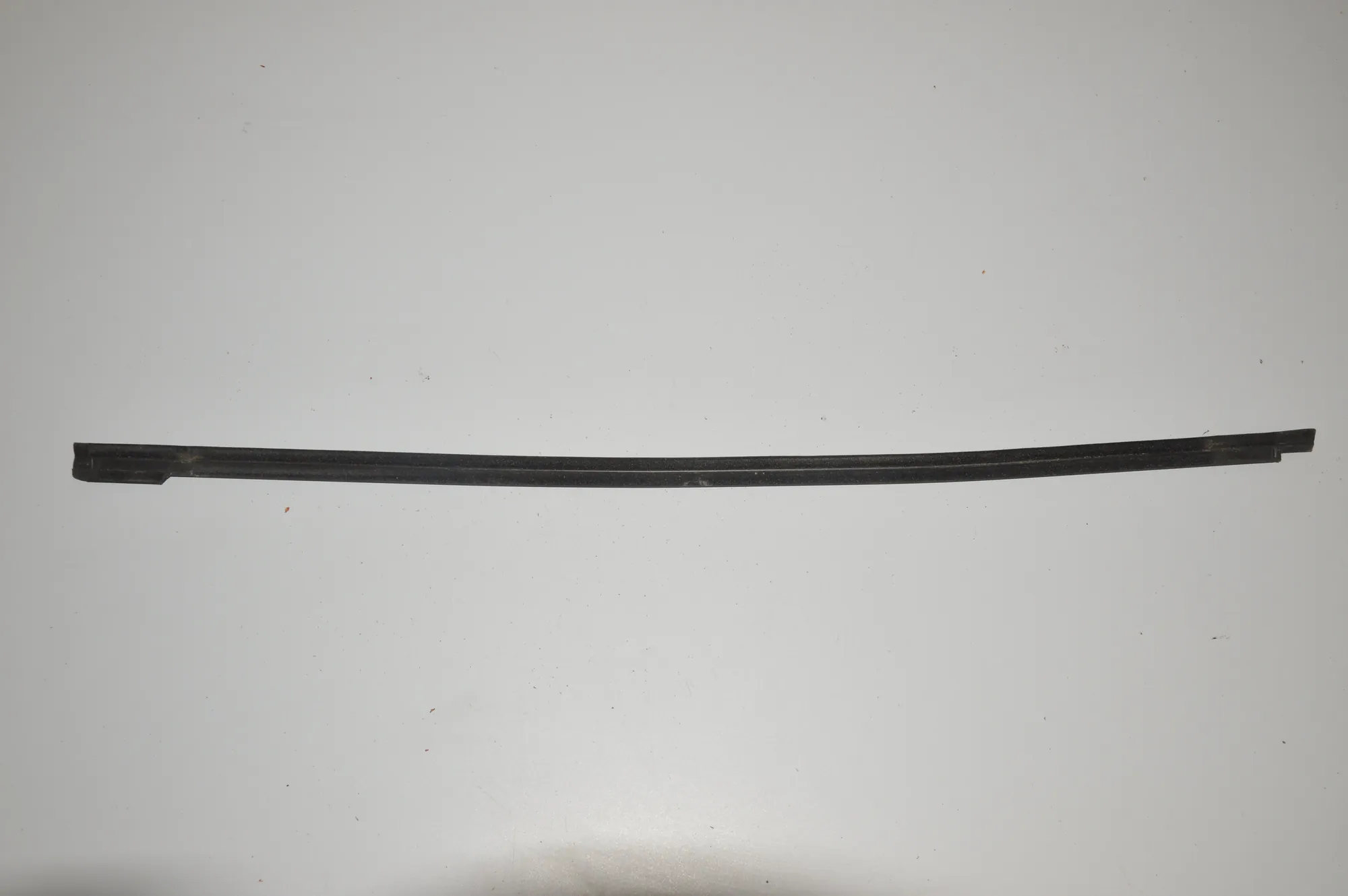 Rear Right Door Window Strip – OEM NA · BMW 4 Gran Coupe (F36) 435 d xDrive 2016 – 2