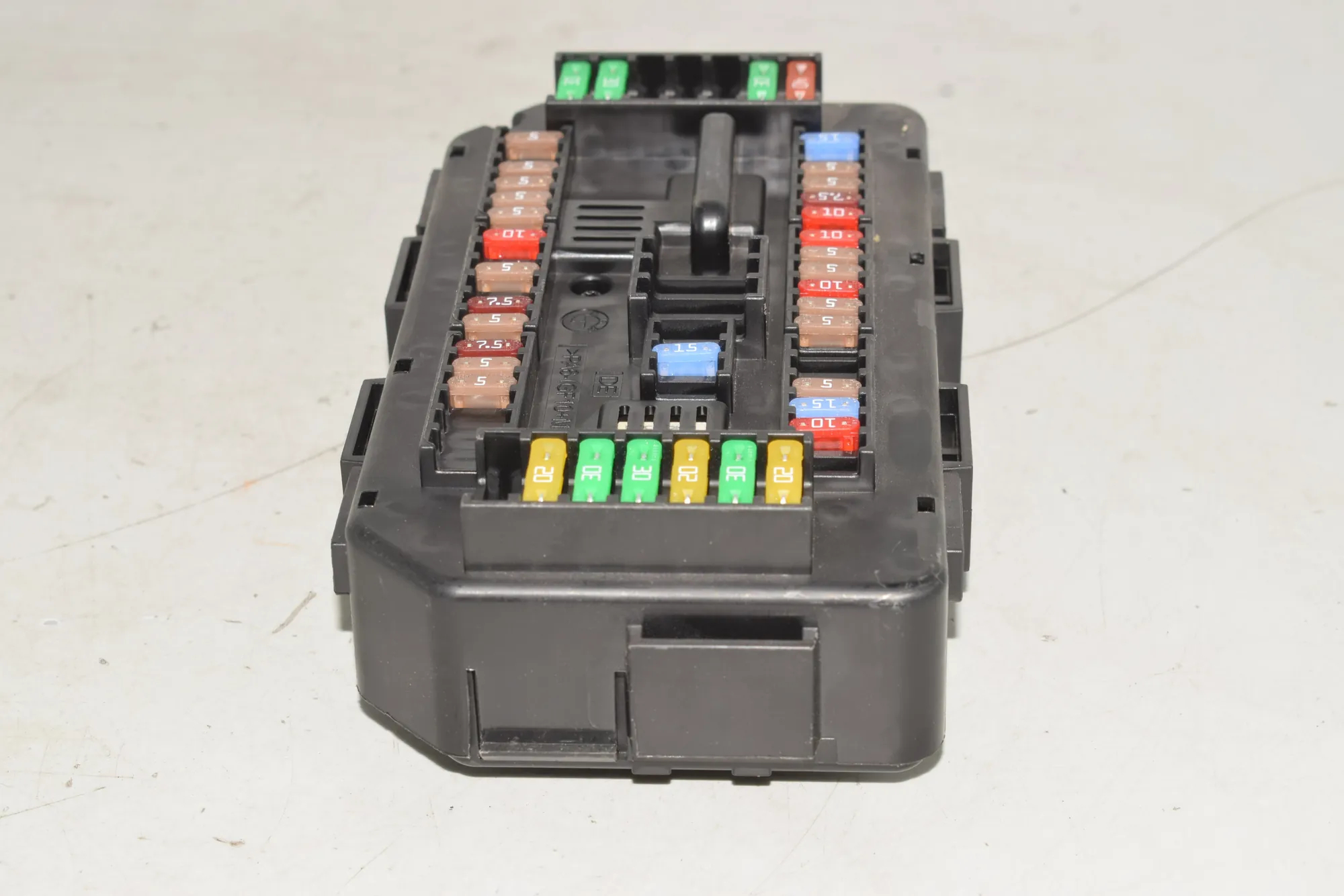 Fuse Box – OEM 9389068 · BMW 4 Gran Coupe (F36) 435 d xDrive 2016 – 6