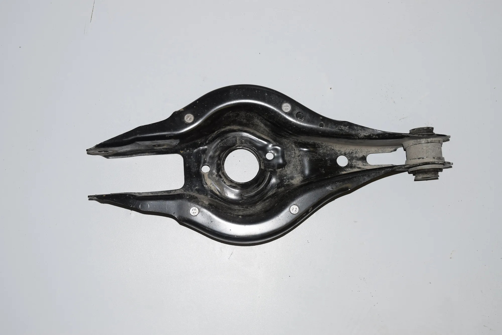 Rear Left Lower Control Arm – OEM 6867540 · BMW 4 Gran Coupe (F36) 435 d xDrive 2016 – 2