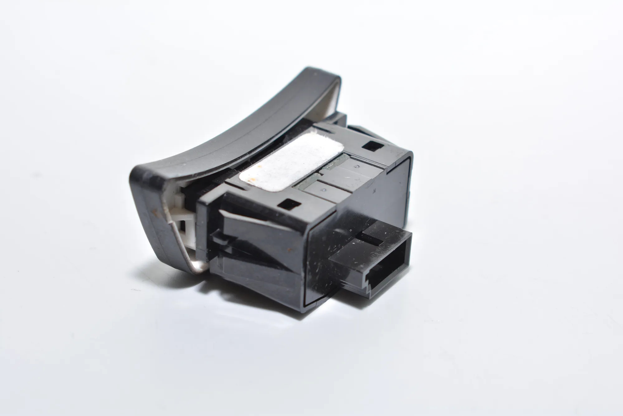 Other Control Units – OEM NA · BMW 5 (E60) 520 i 2003 – 2