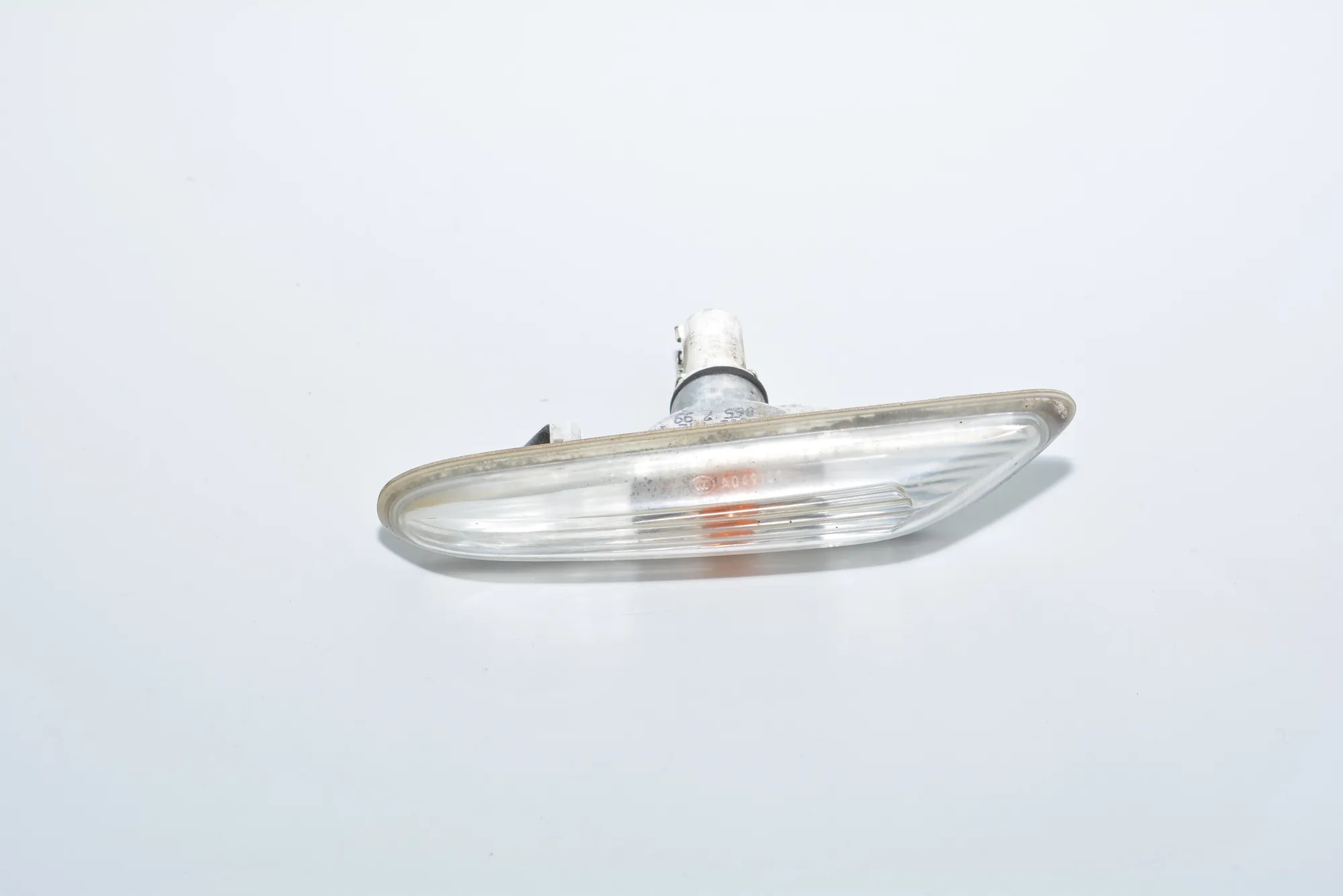 Front Right Fender Turn Signal – OEM 7165742 · BMW 5 (E60) 520 i 2003