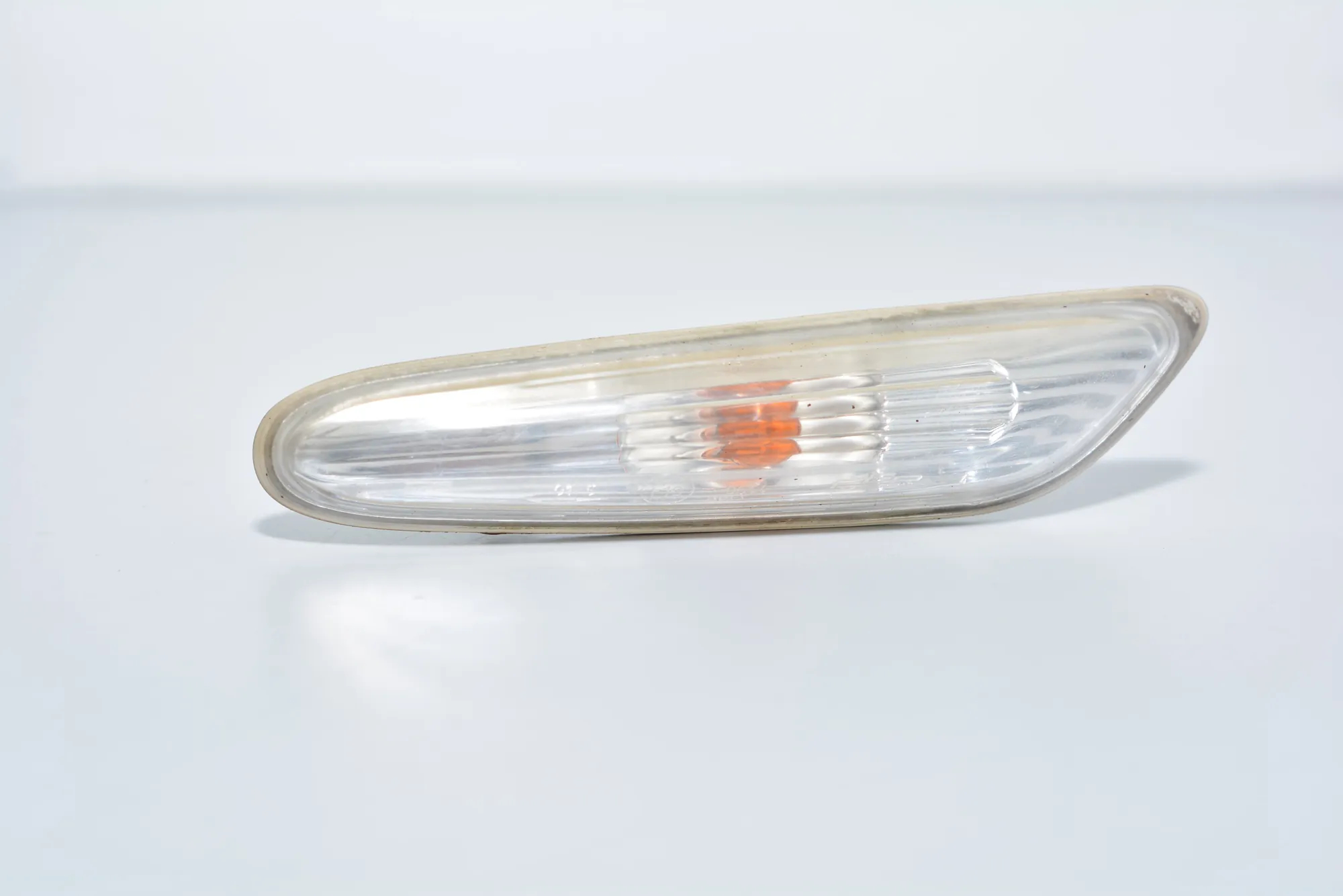 Front Right Fender Turn Signal – OEM 7165742 · BMW 5 (E60) 520 i 2003 – 2
