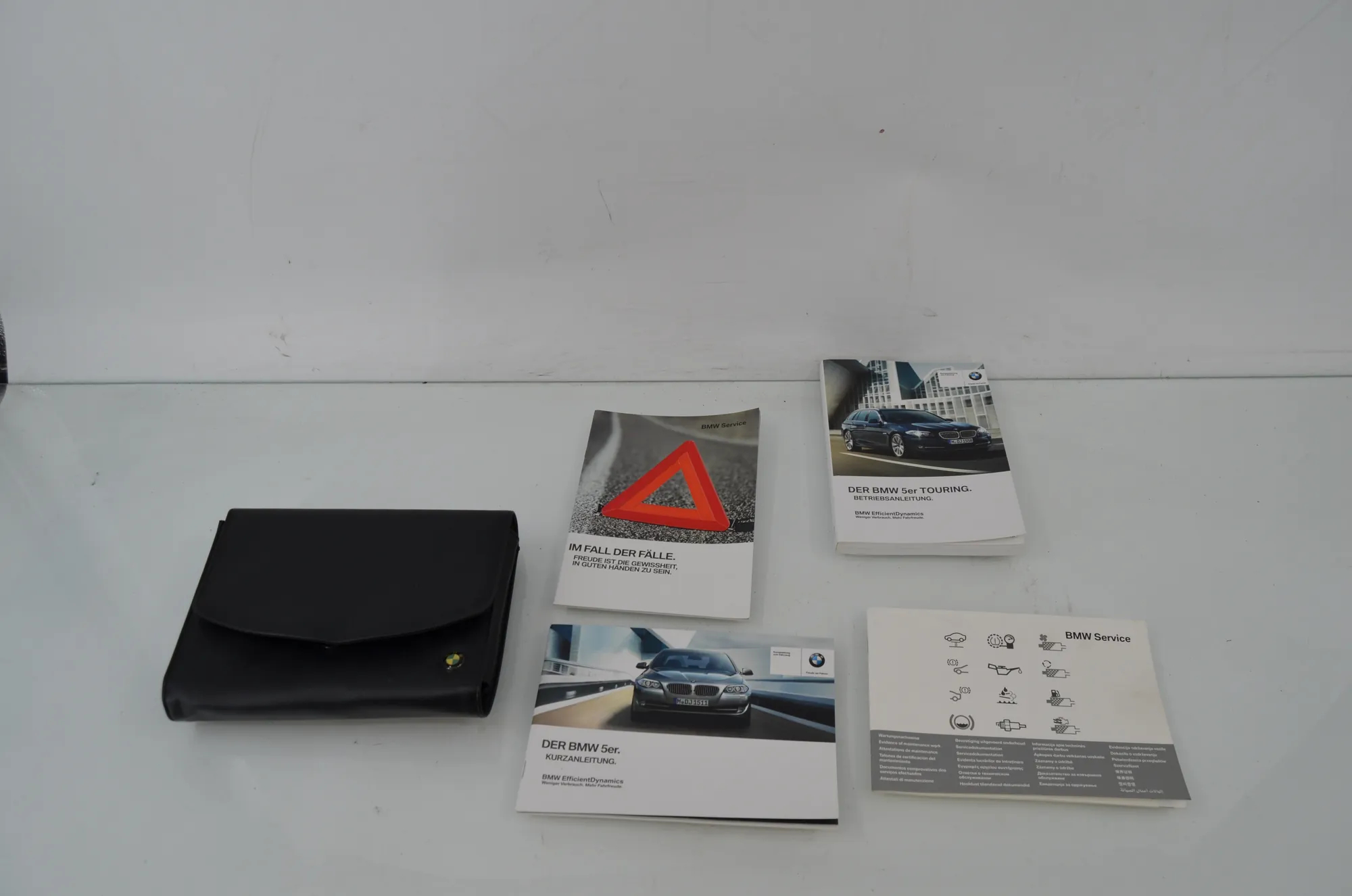 Manual Service Book – OEM 2901444 · BMW 5 Touring (F11) 530 d 2012