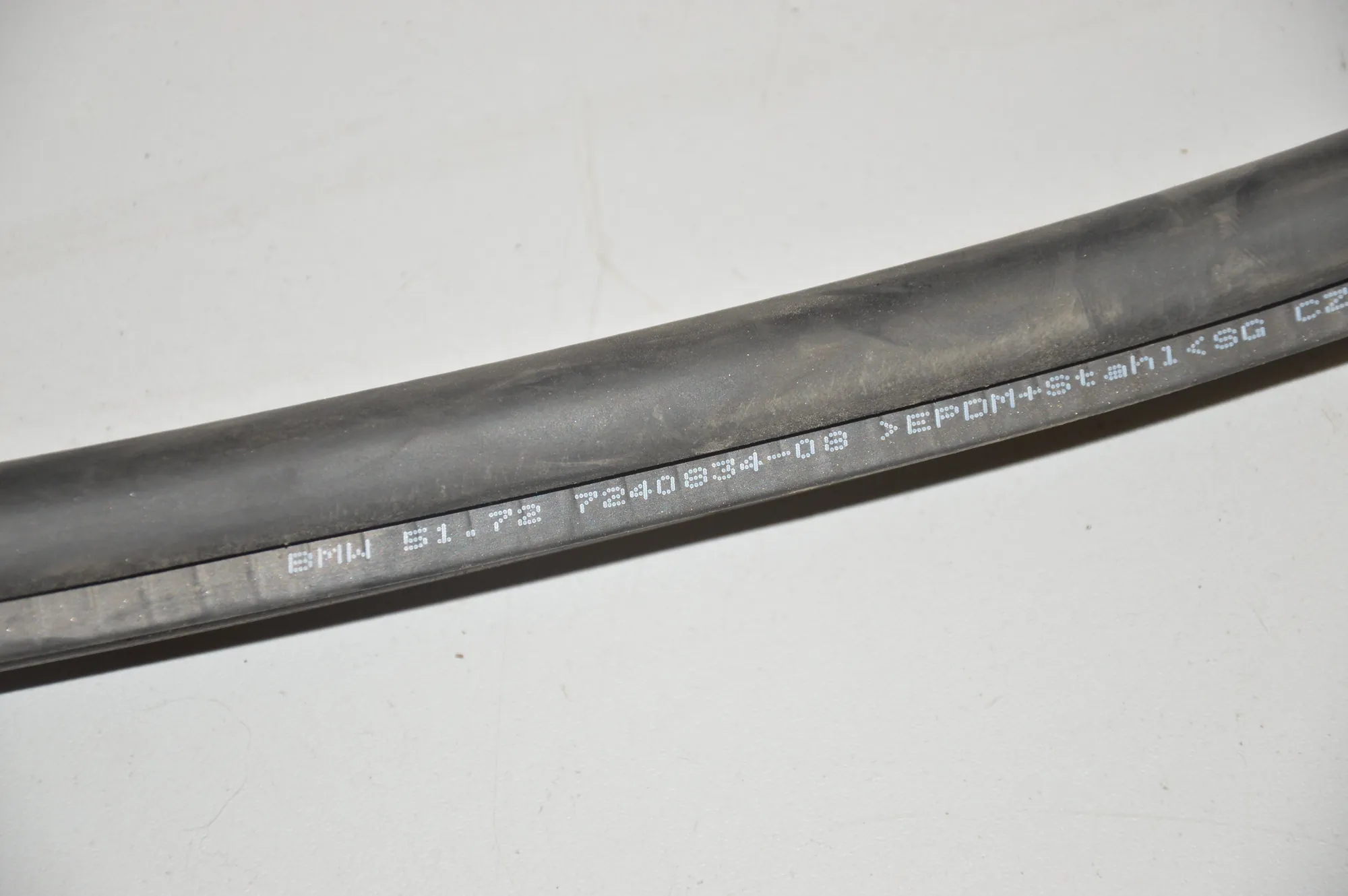 Rear Left Door Seal Rubber – OEM 7240834 · BMW 1 (F20) 120 d xDrive 2015 – 2