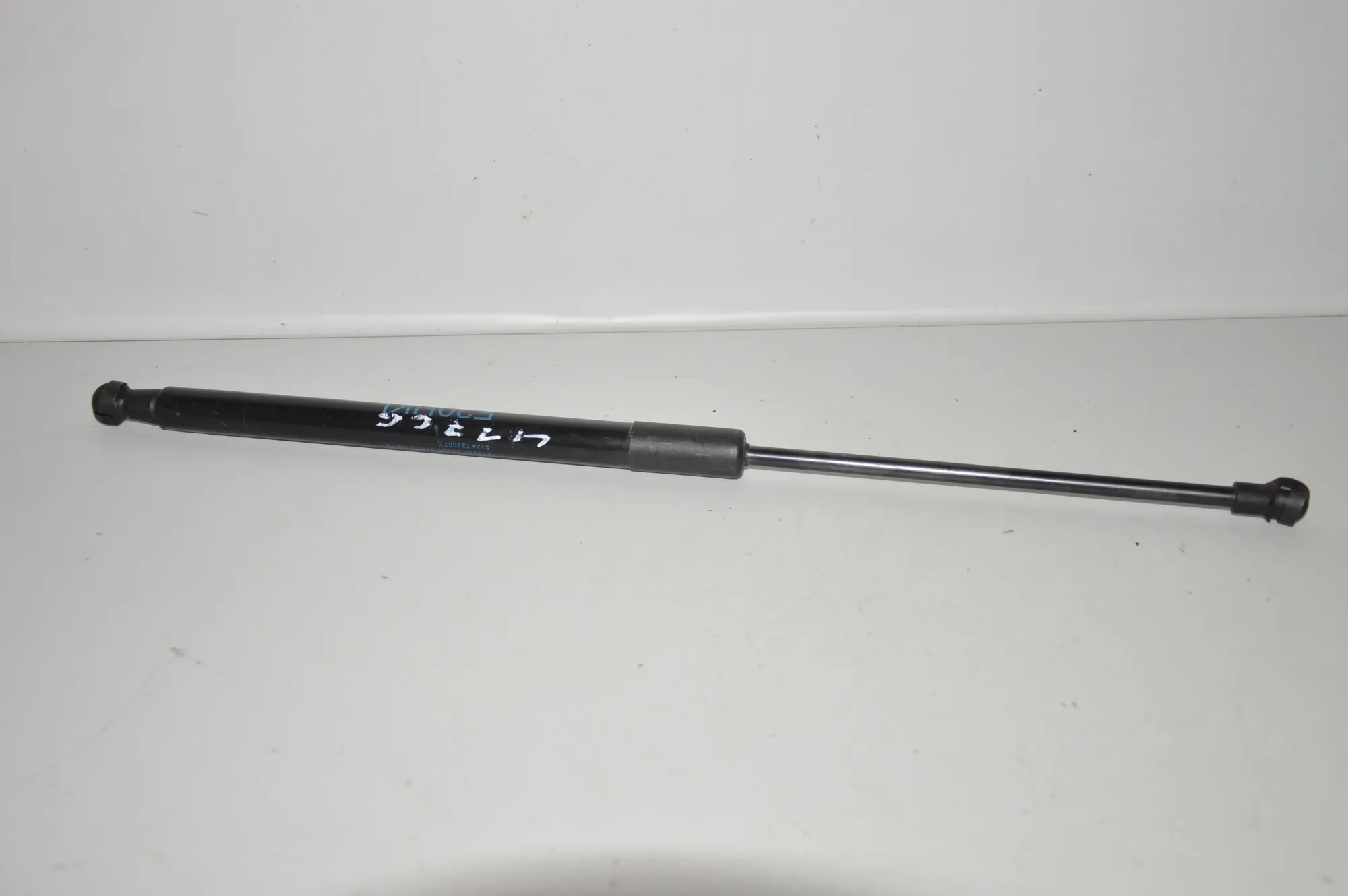 Left Side Tailgate Gas Strut – OEM 7239871 · BMW 1 (F20) 120 d xDrive 2015