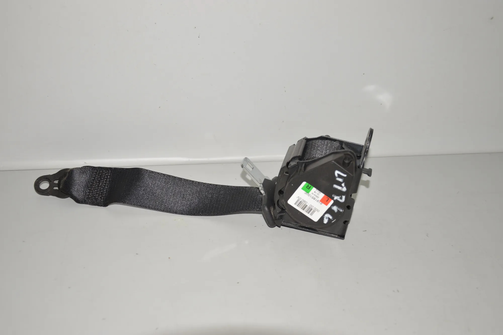 Rear Right Seatbelt – OEM 7243309 · BMW 1 (F20) 120 d xDrive 2015