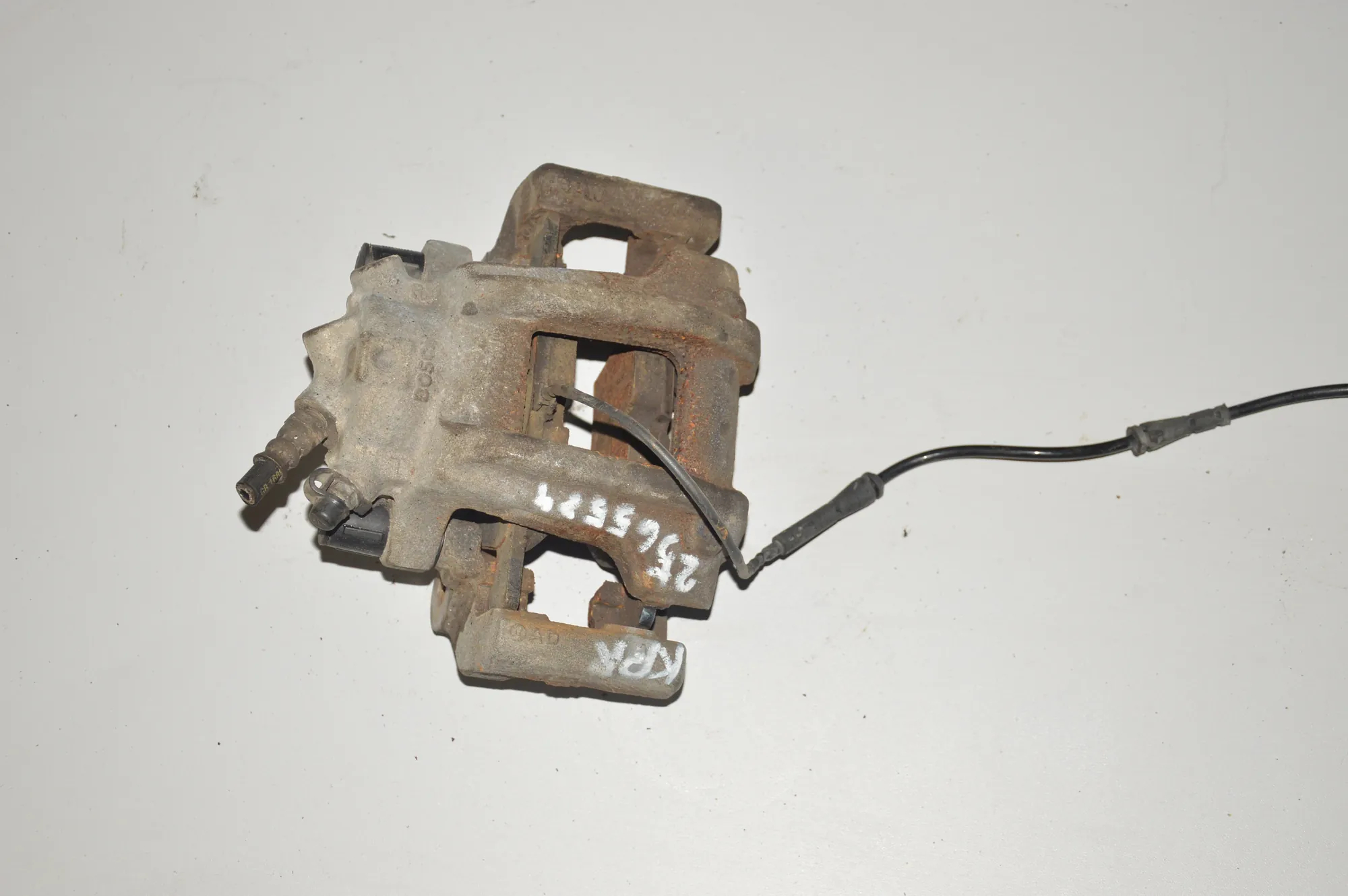 Front Left Brake Caliper – OEM NA · BMW 1 (F20) 120 d xDrive 2015