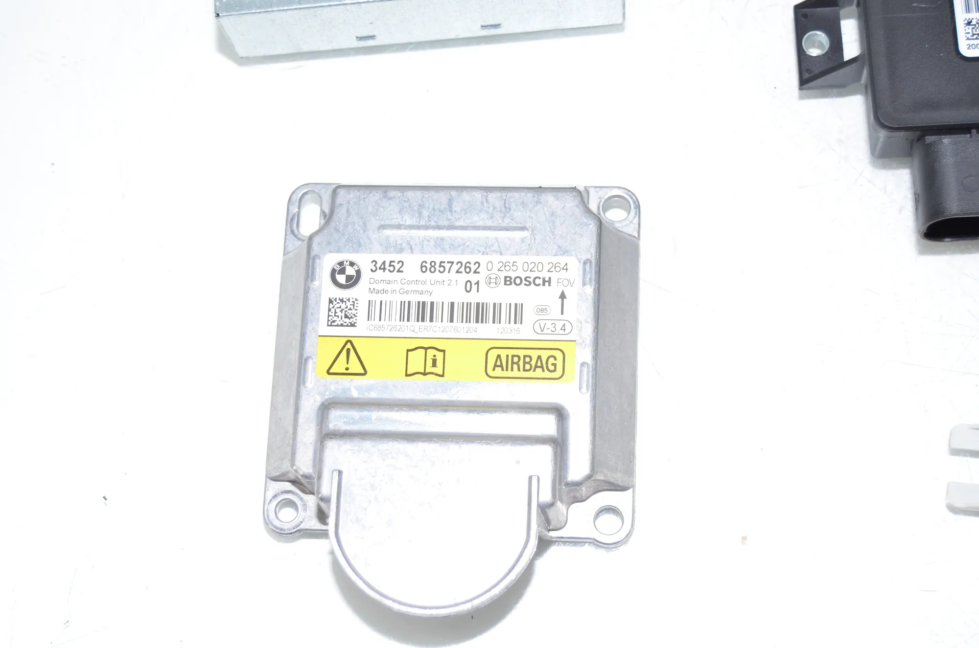 Other Control Units – OEM 6857262 · BMW 5 Touring (F11) 530 d 2012 – 6