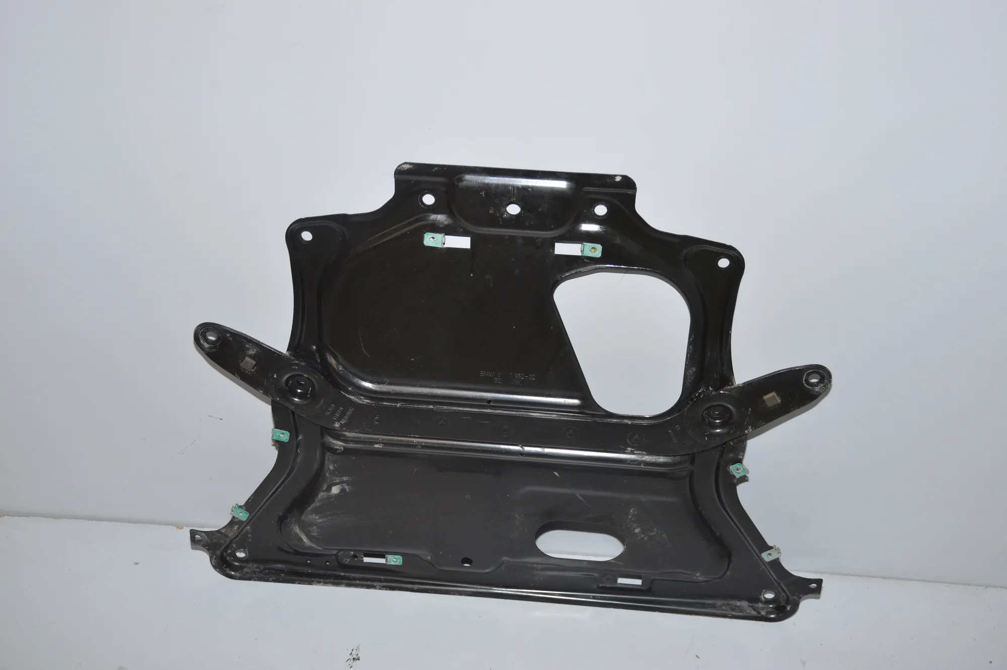 Engine Cover – OEM 6960952 · BMW 1 (F20) 120 d xDrive 2015 – 2