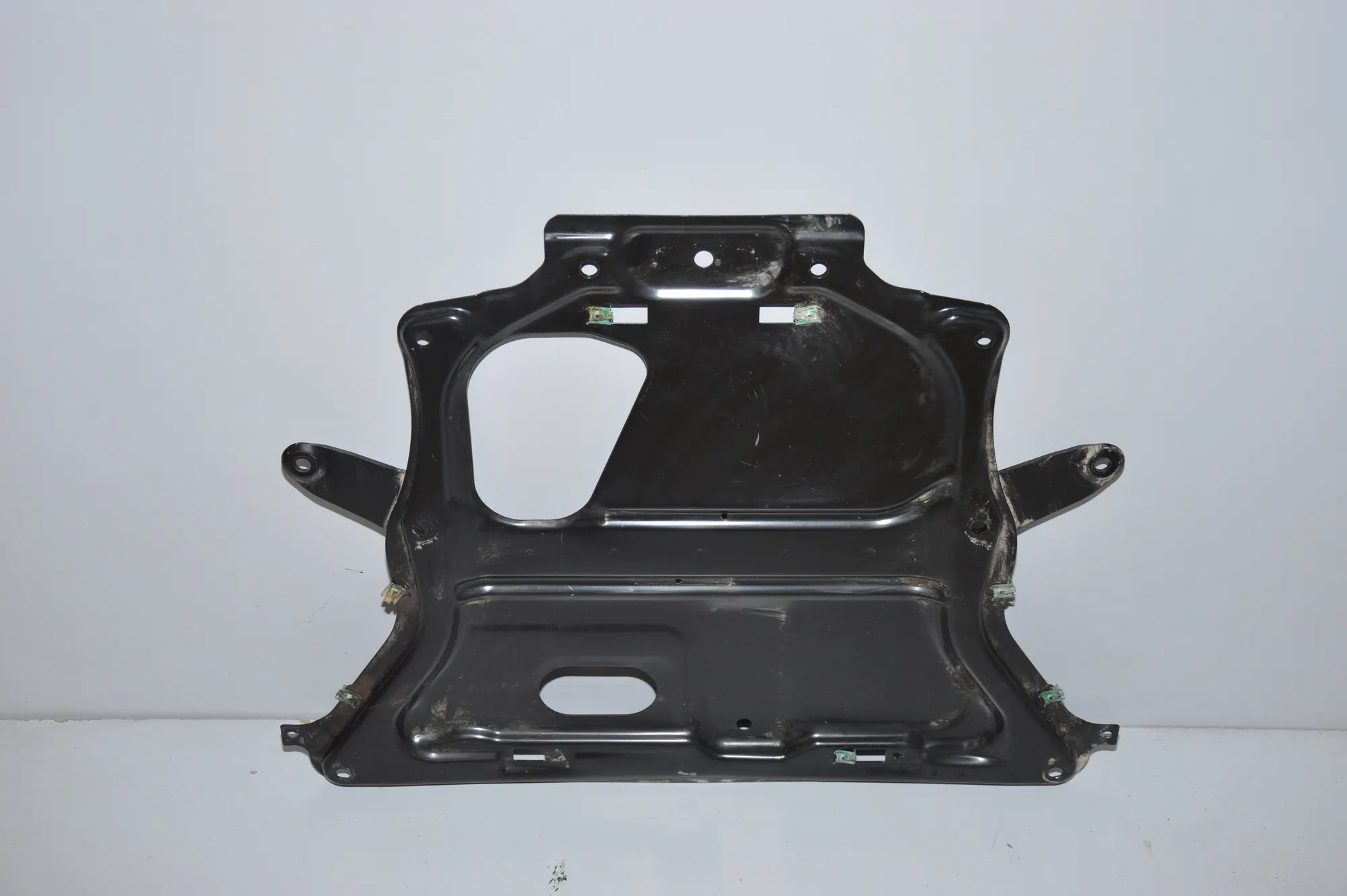 Engine Cover – OEM 6960952 · BMW 1 (F20) 120 d xDrive 2015