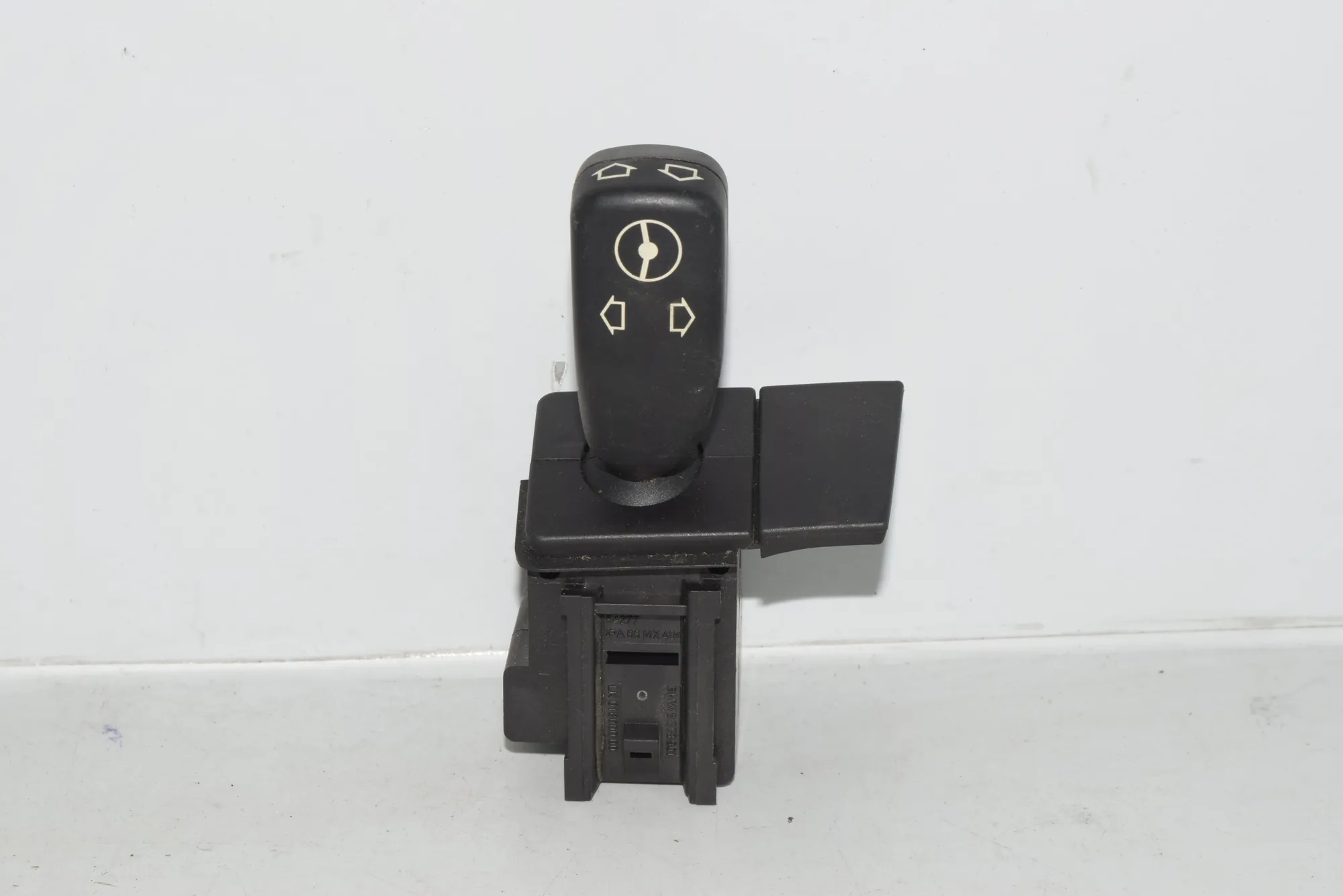 Indicator Wiper Stalk Switch – OEM 8373901 · BMW 5 (E39) BMW 5 (E39) 2000