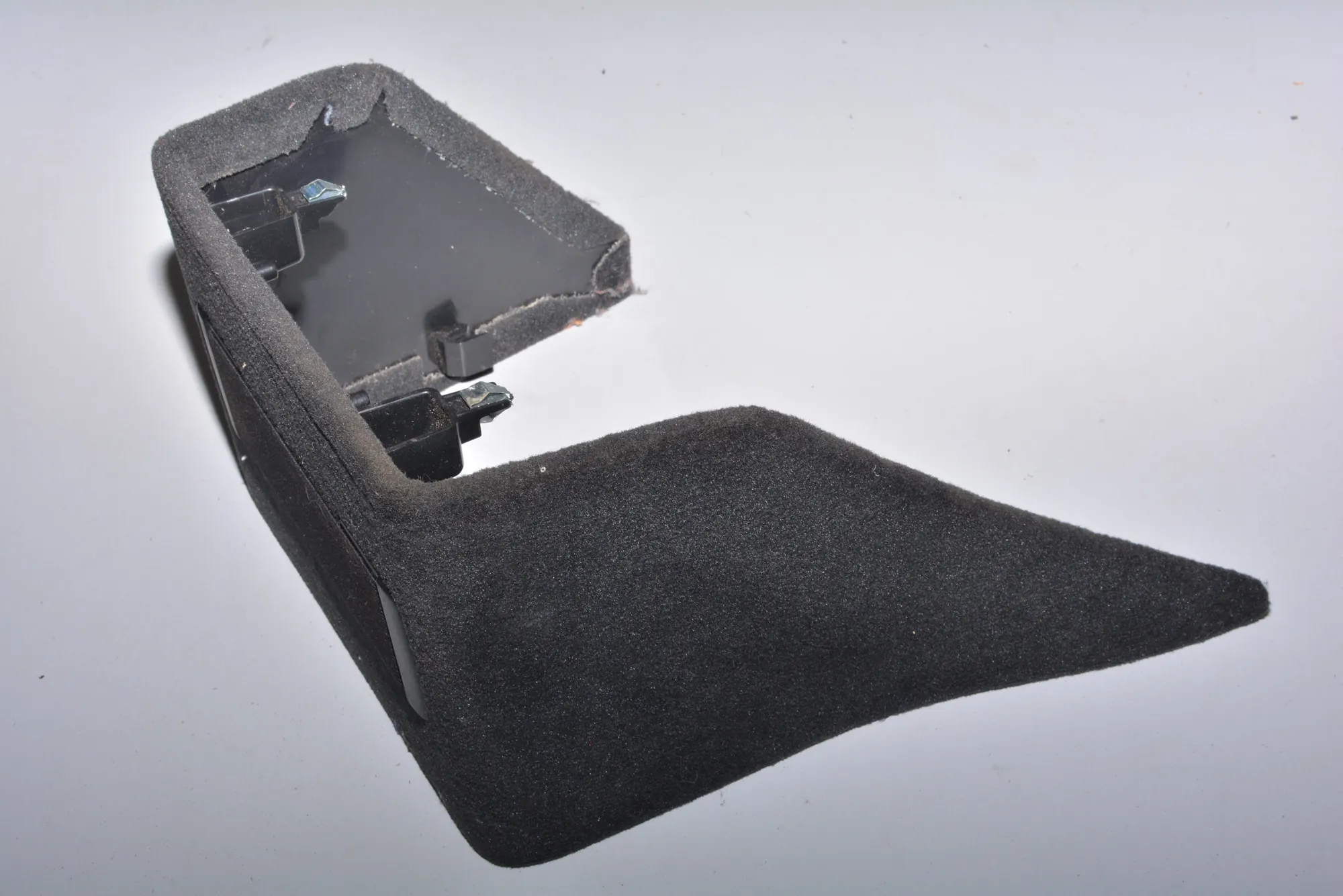 Other Interior Parts – OEM 9387175 · BMW i3 (I01) Hybrid 2016 – 2